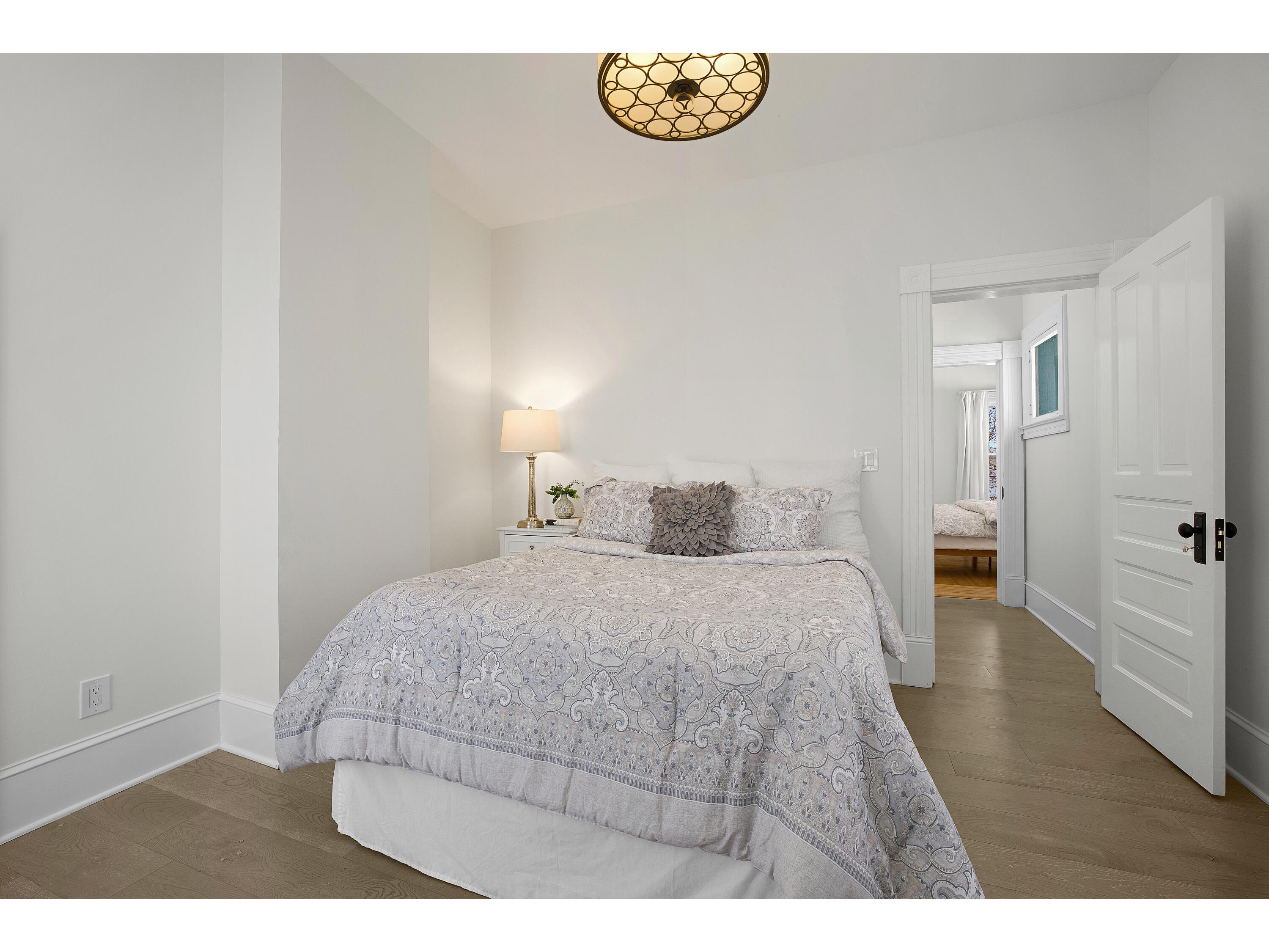 233 9th #235 La Crosse WI 54601 1913308 image23