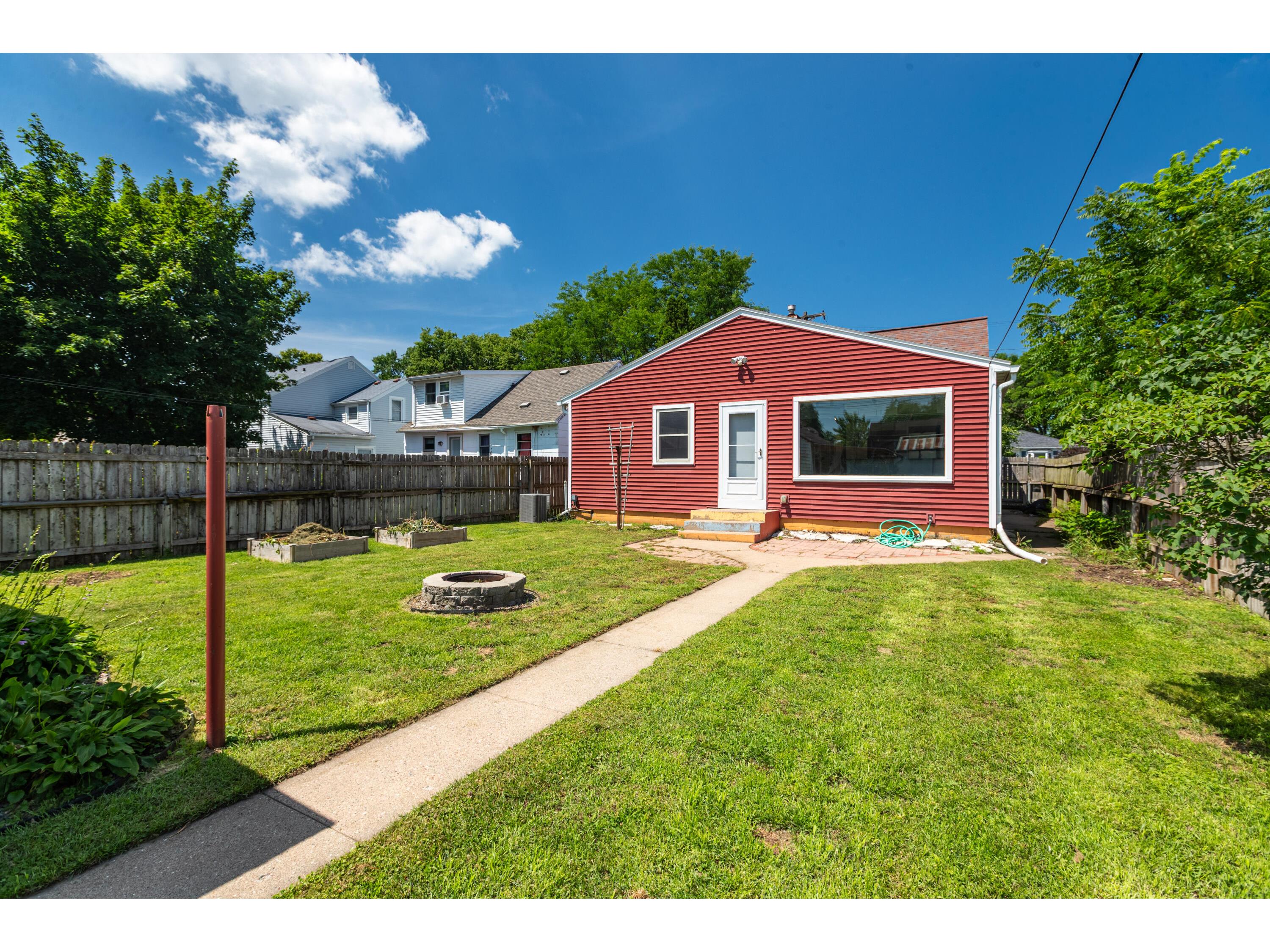 2332 Ferry La Crosse WI 54601 1970449 image19