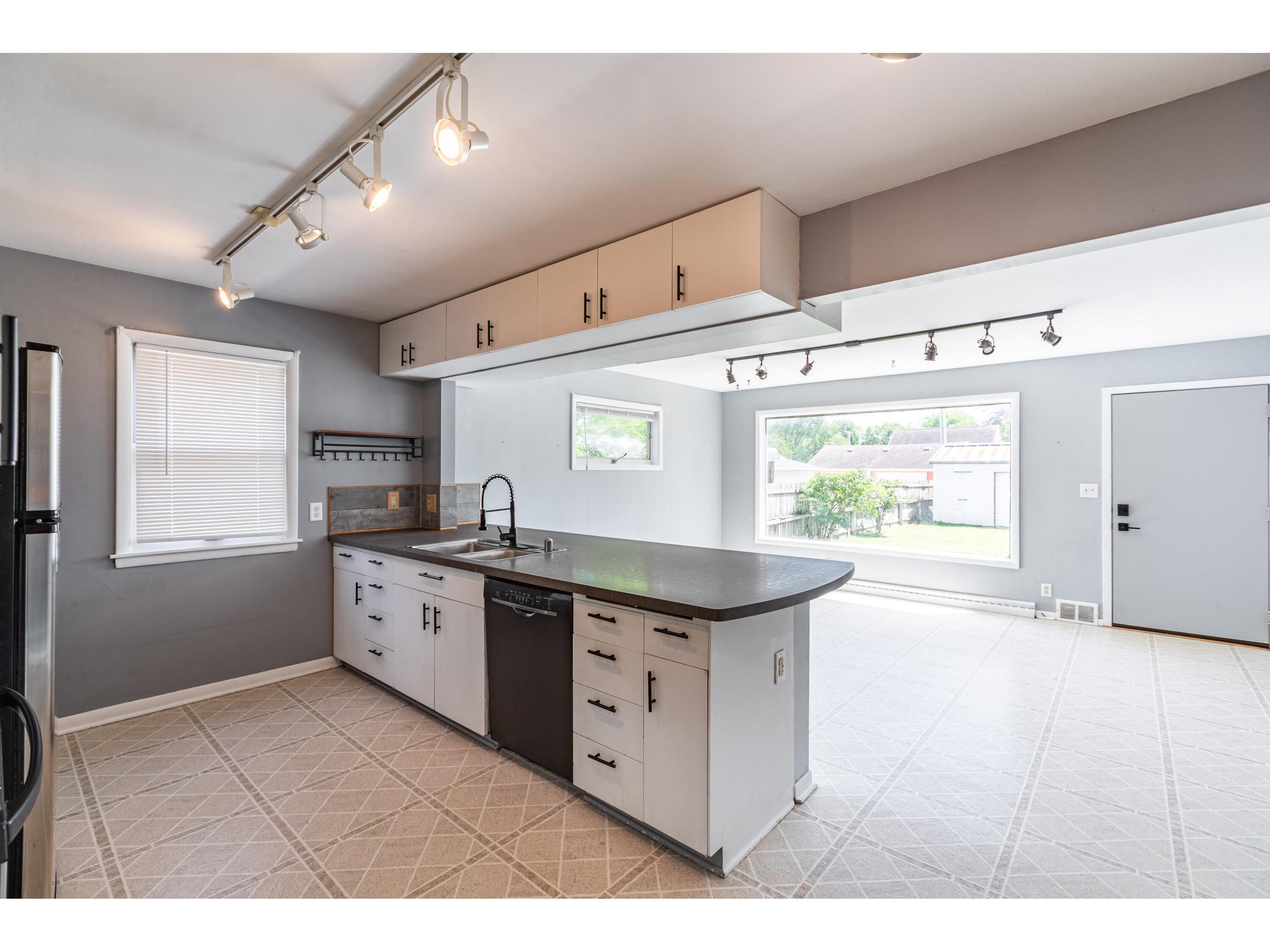 2332 Ferry La Crosse WI 54601 1970449 image4
