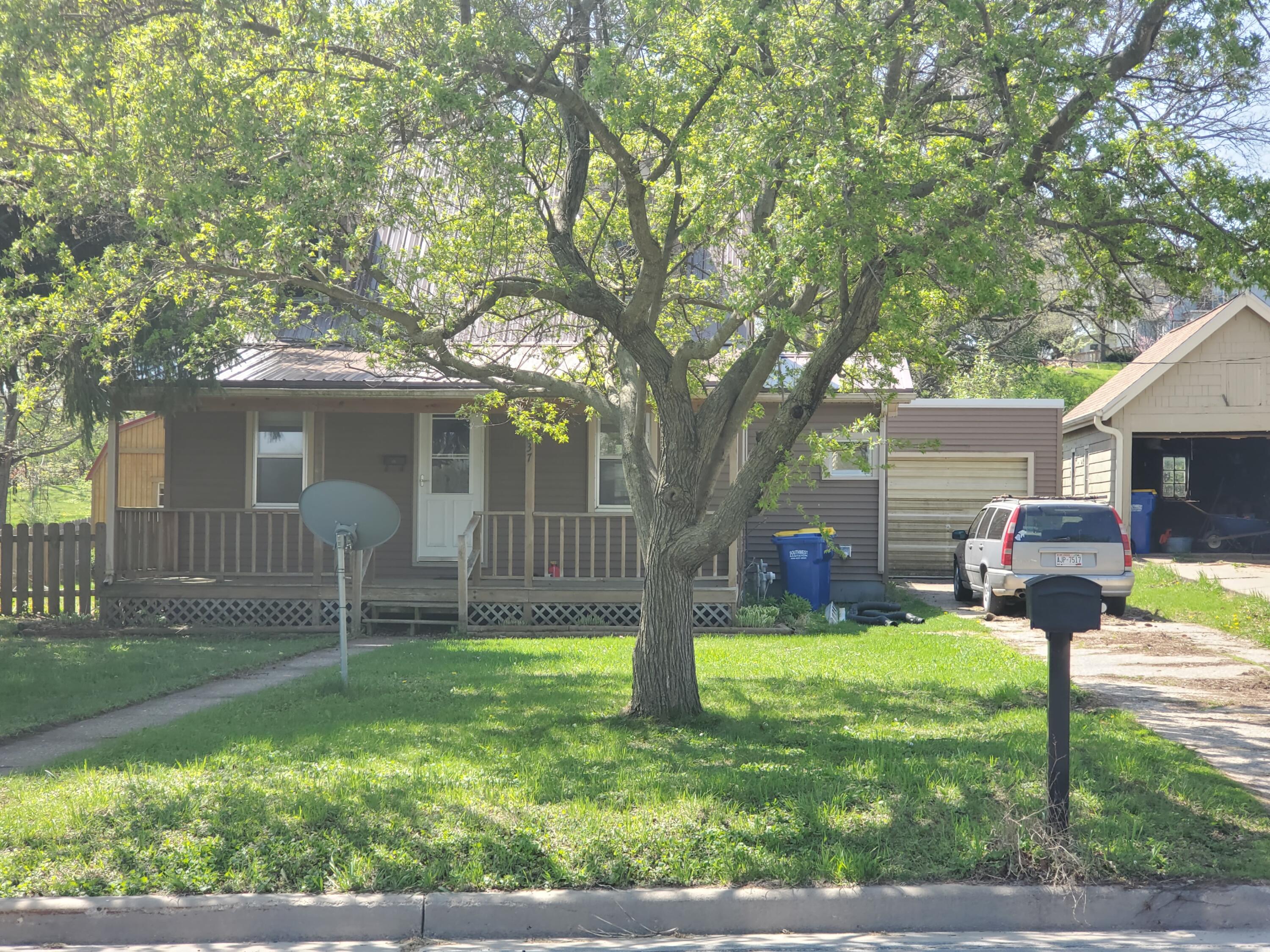 237 W Broadway Viroqua WI 54665 1835245 image1