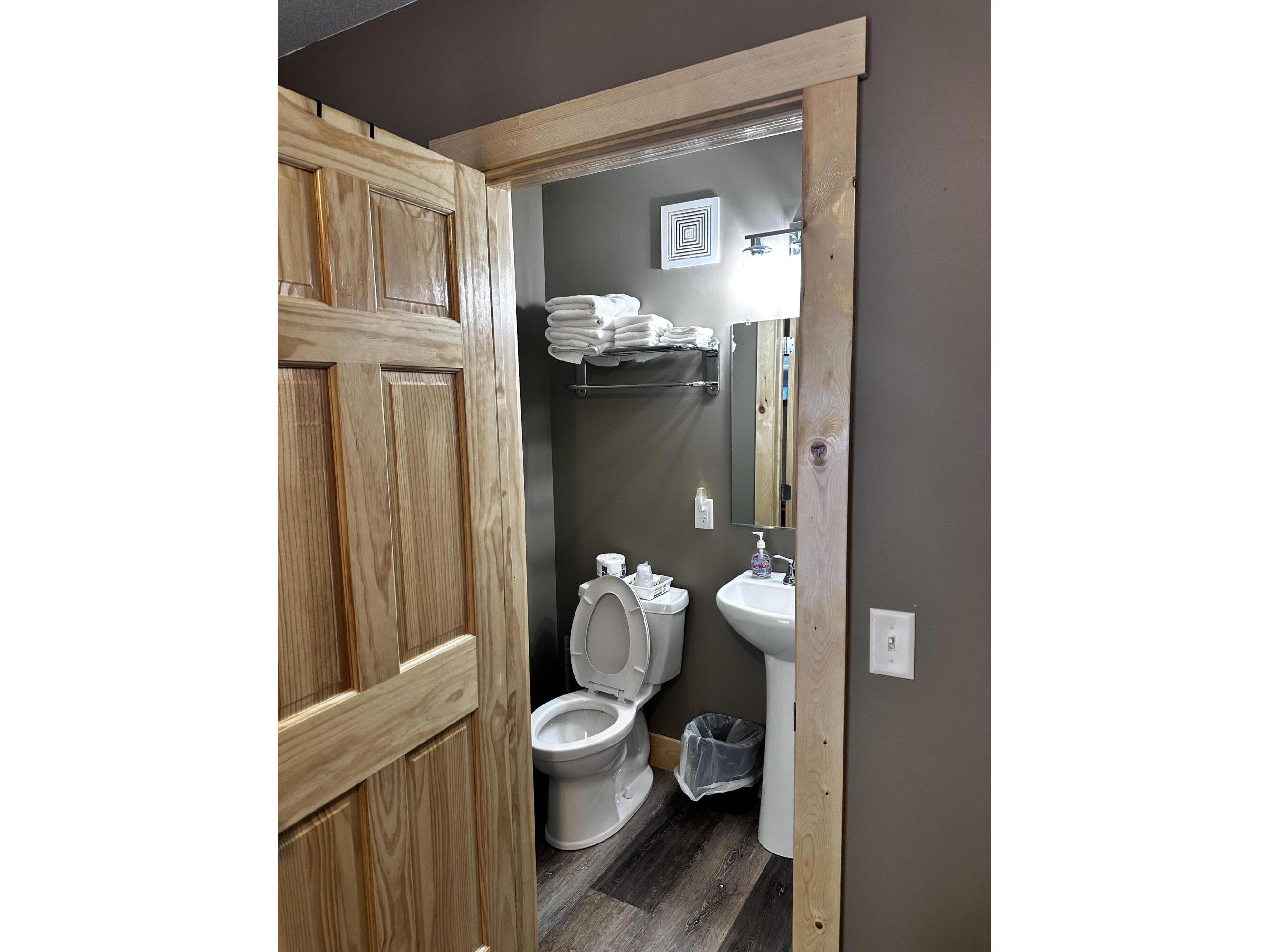 240 N State Rd 35 Alma WI 54610 1923905 image25