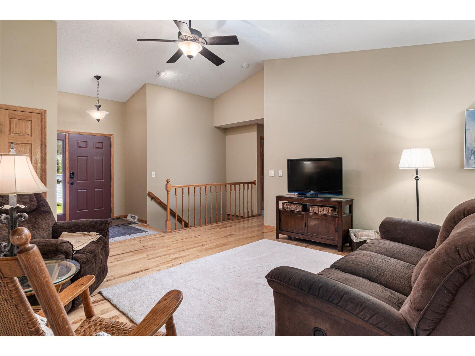 240 Red Apple La Crescent MN 55947 1973126 image11