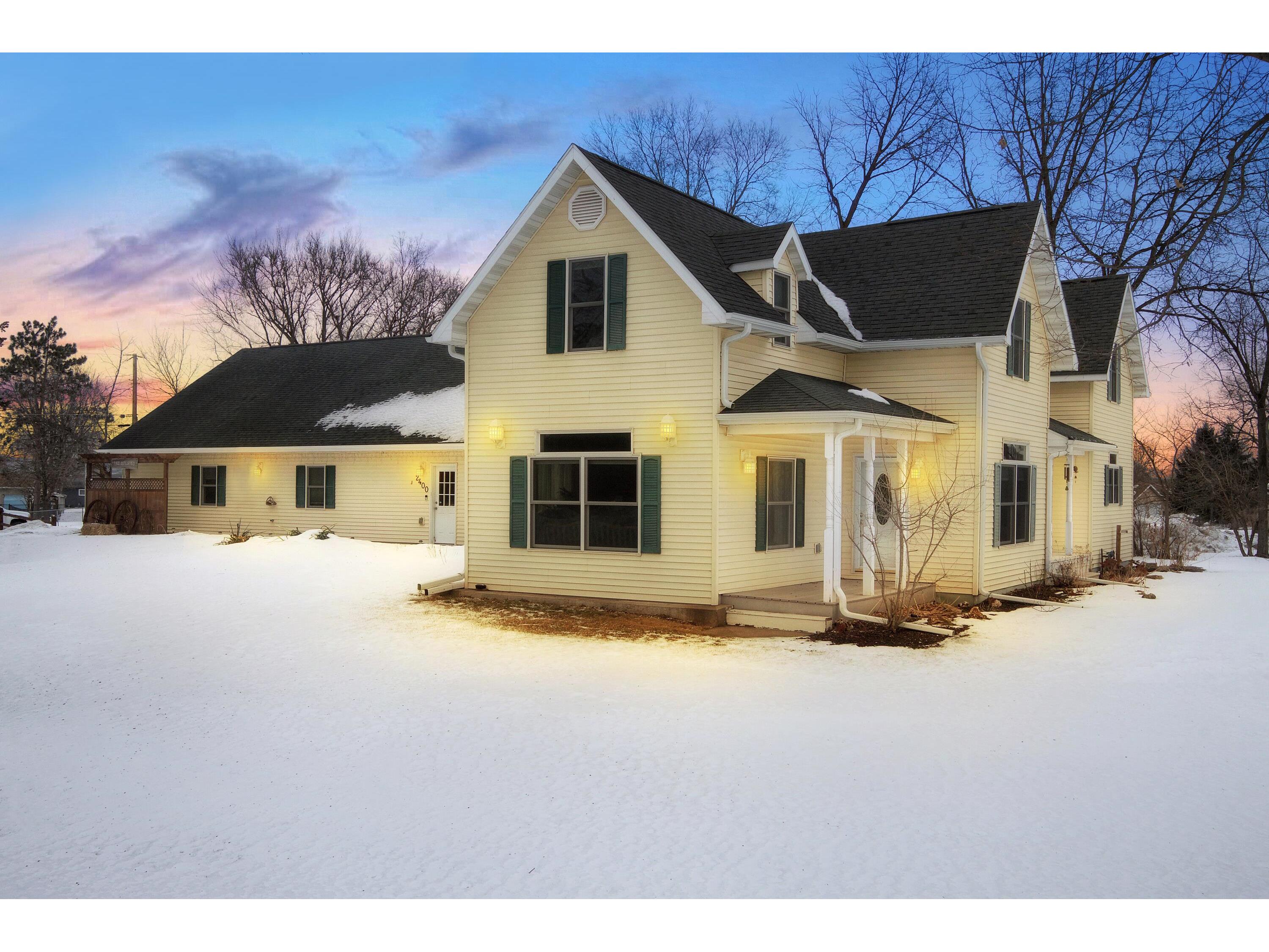 2400 Lakeshore Dr, Campbell, WI 54603 MLS 1780053 Edina Realty