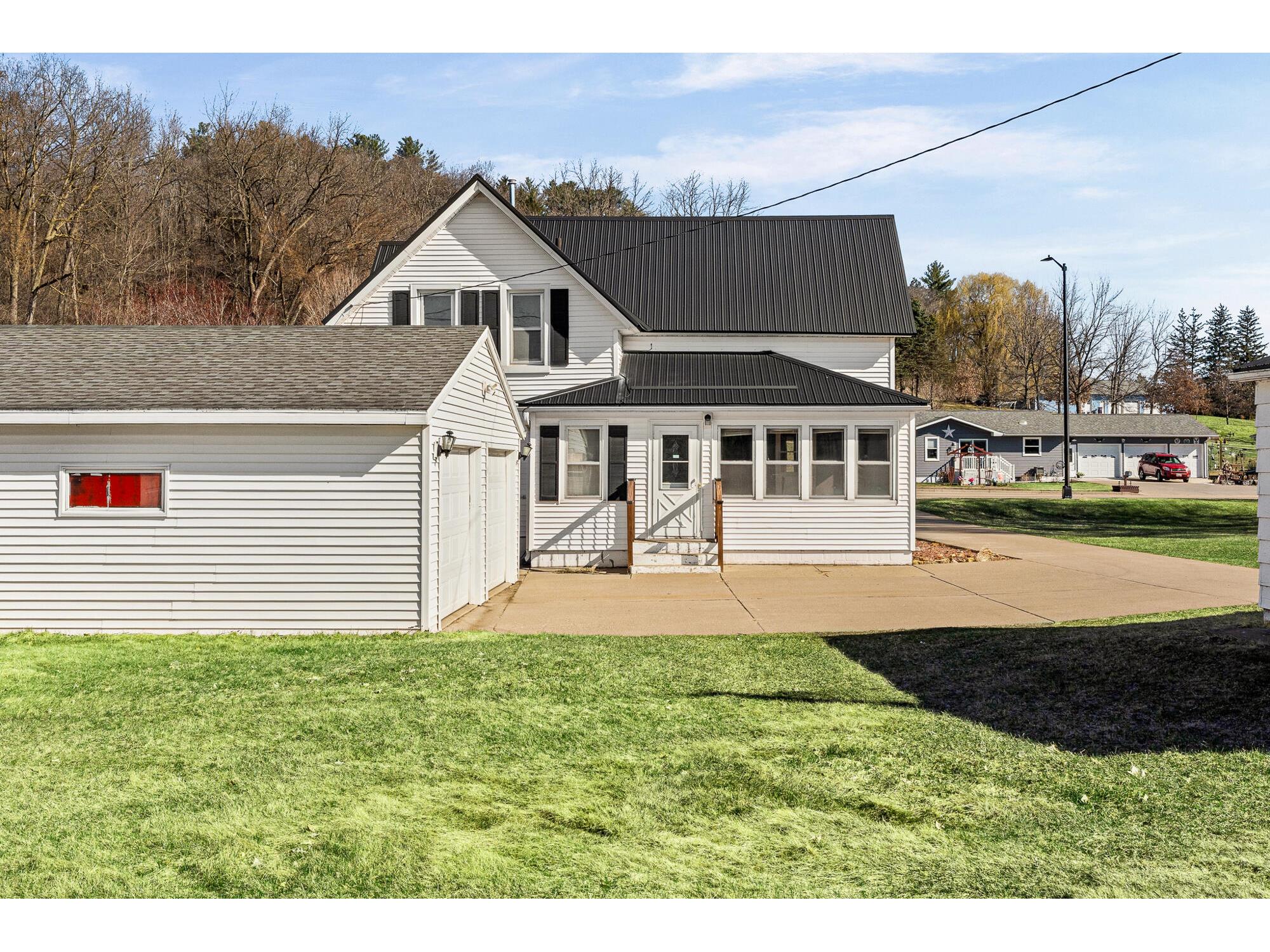 24073 Burrows Independence WI 54747 1956820 image24