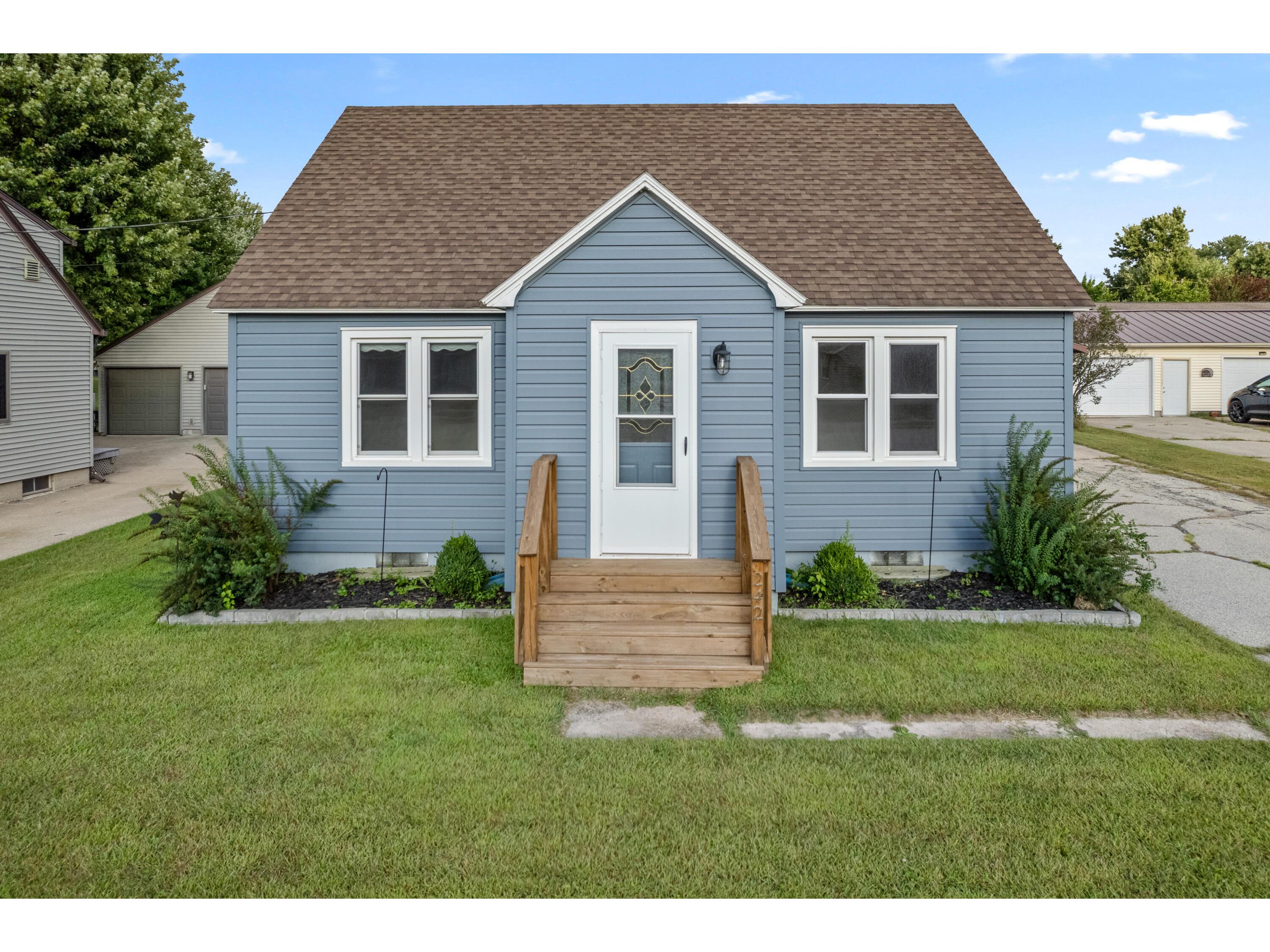 242 N Main Stoddard WI 54658 1932983 image1