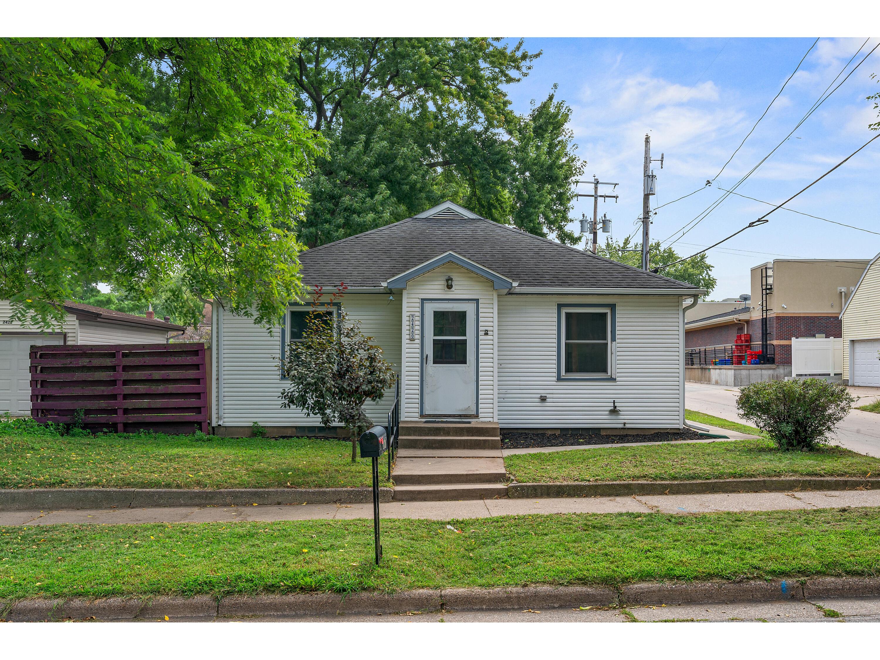 2420 Jackson La Crosse WI 54601 1934115 image1