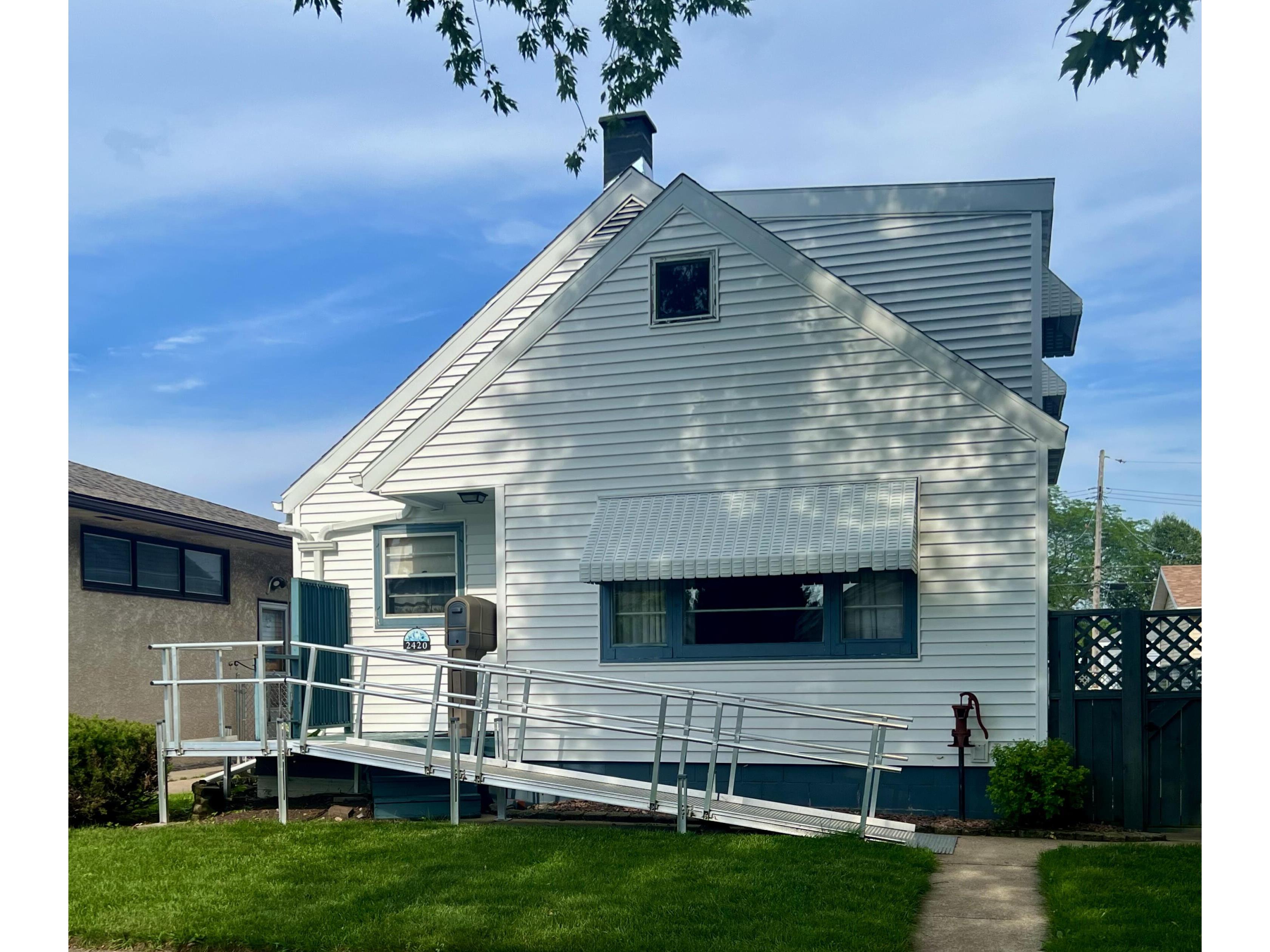 2420 Wood La Crosse WI 54603 1925435 image1