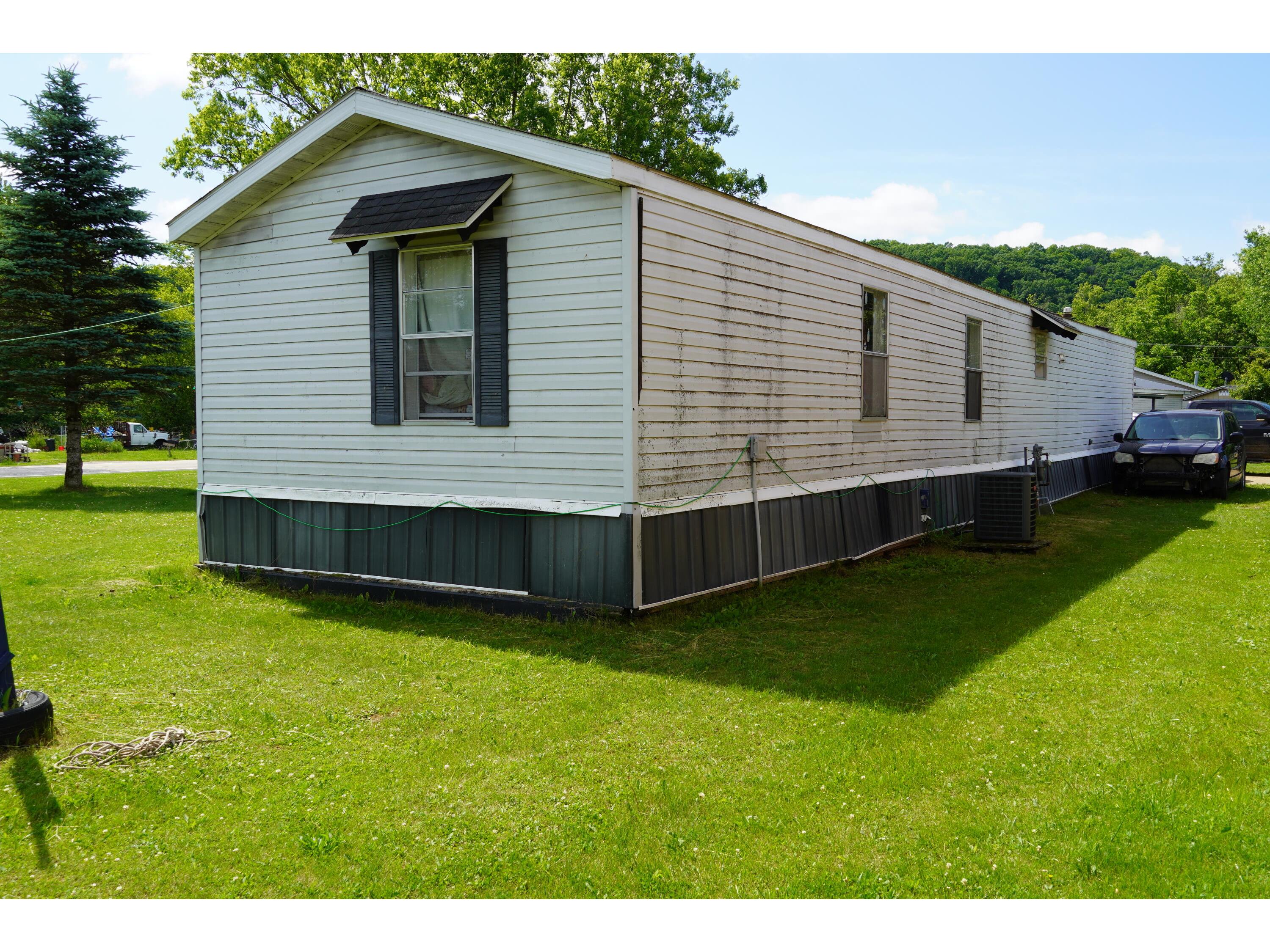 243 S State La Farge WI 54639 1940463 image3