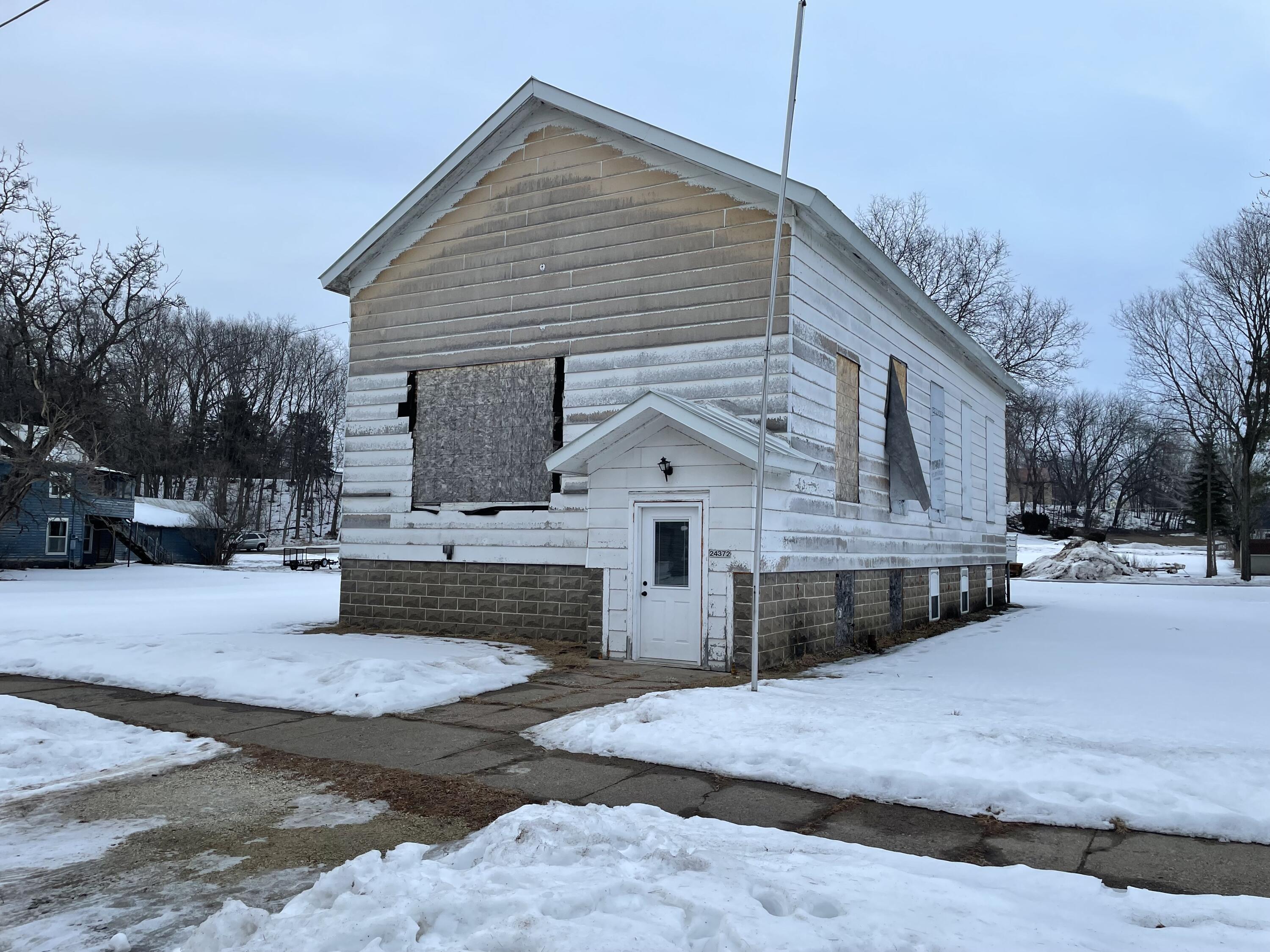 24372 4th St Trempealeau WI 54661 1780234 image1