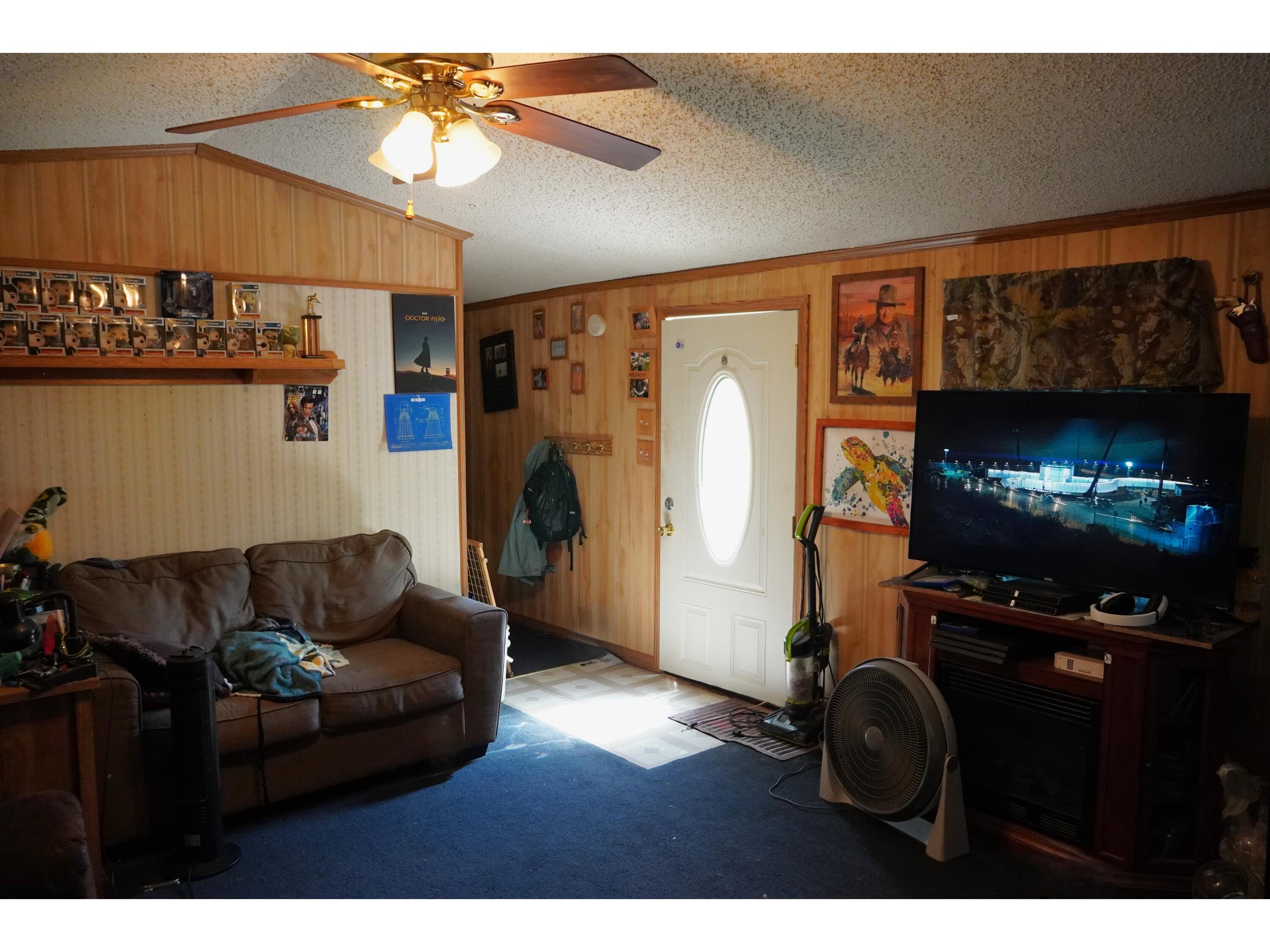 249 S State La Farge WI 54639 1922741 image5