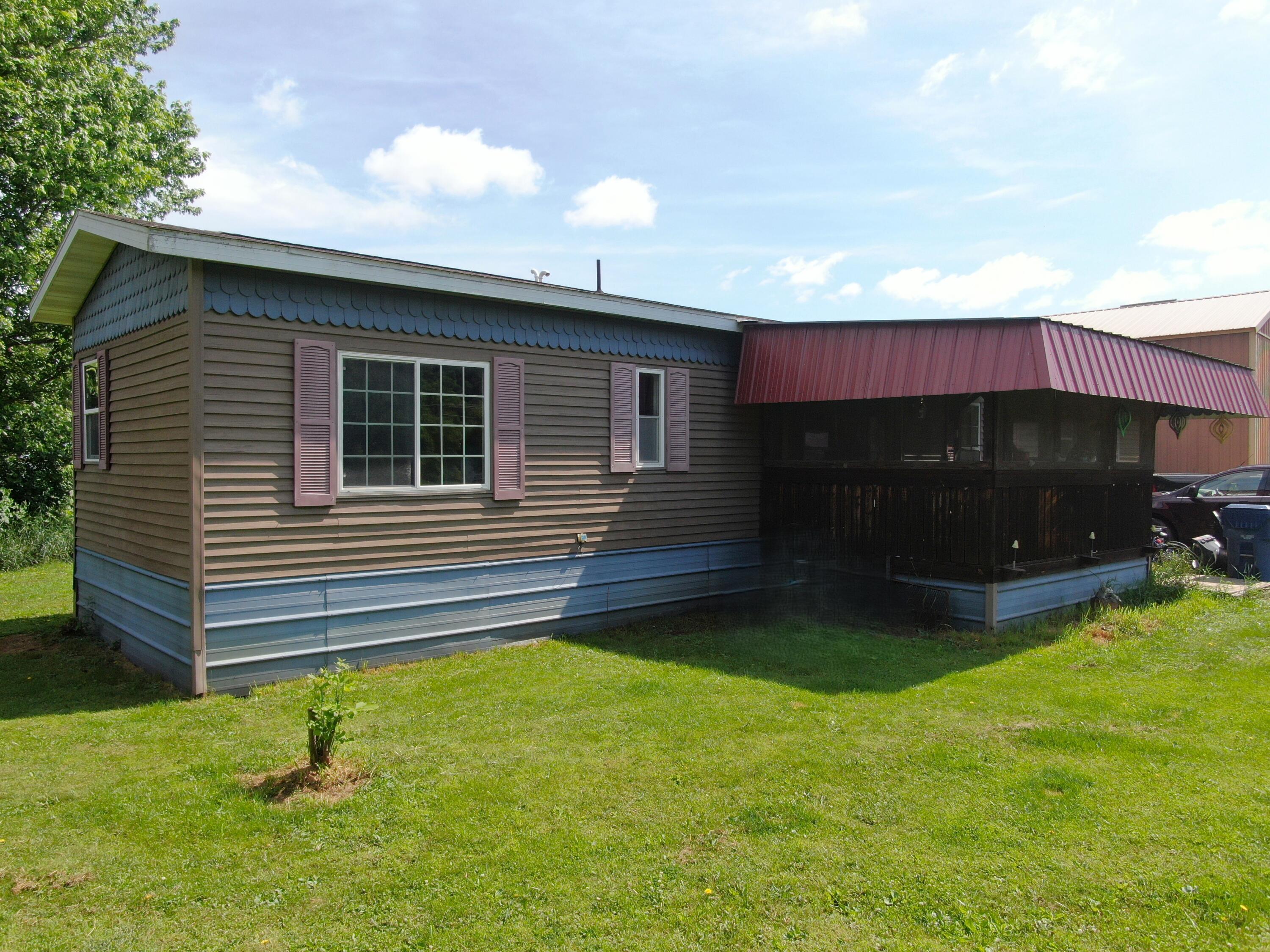 249 S State La Farge WI 54639 1922758 image15