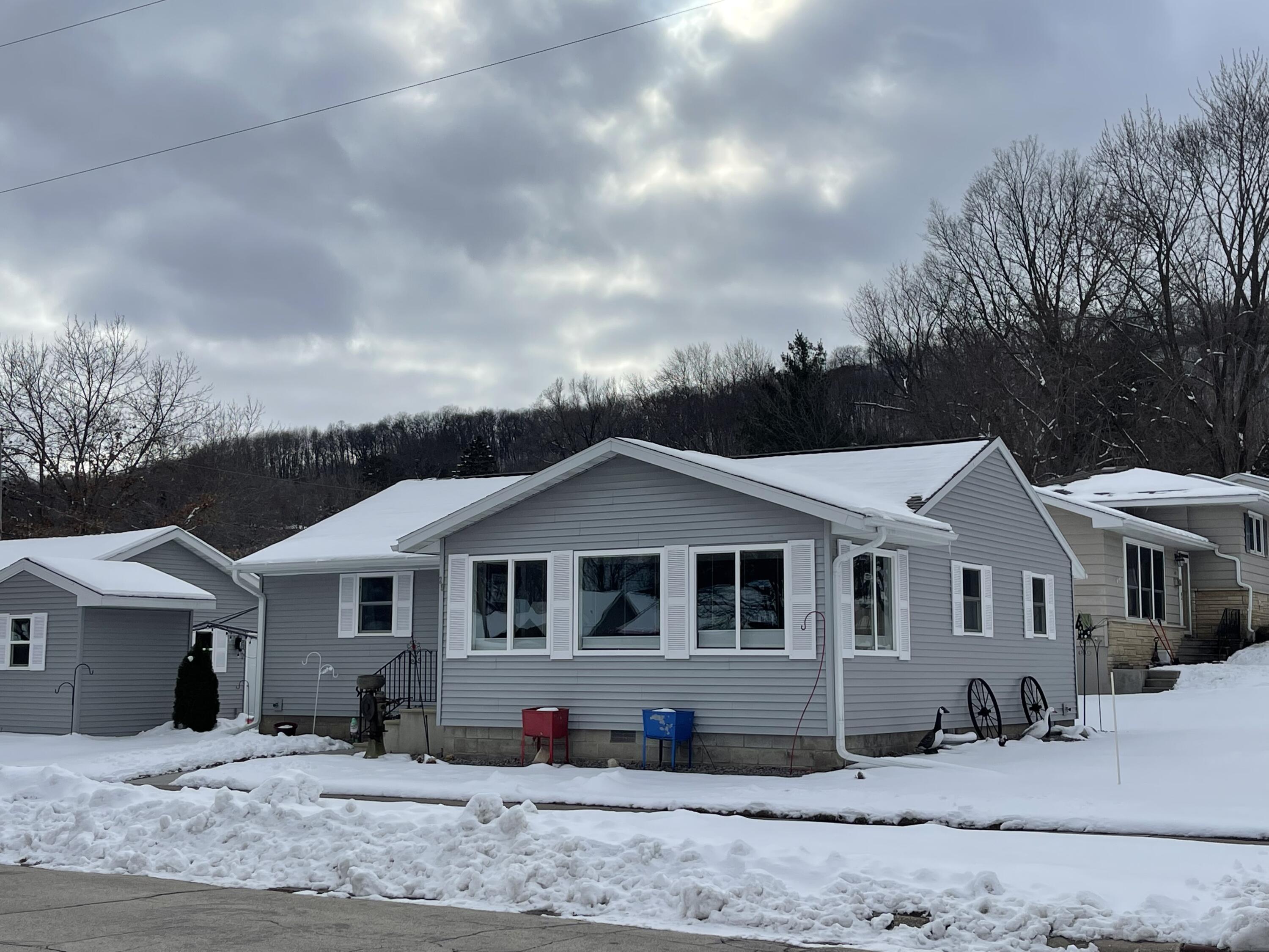 25 Maple La Crescent MN 55947 1827120 image1