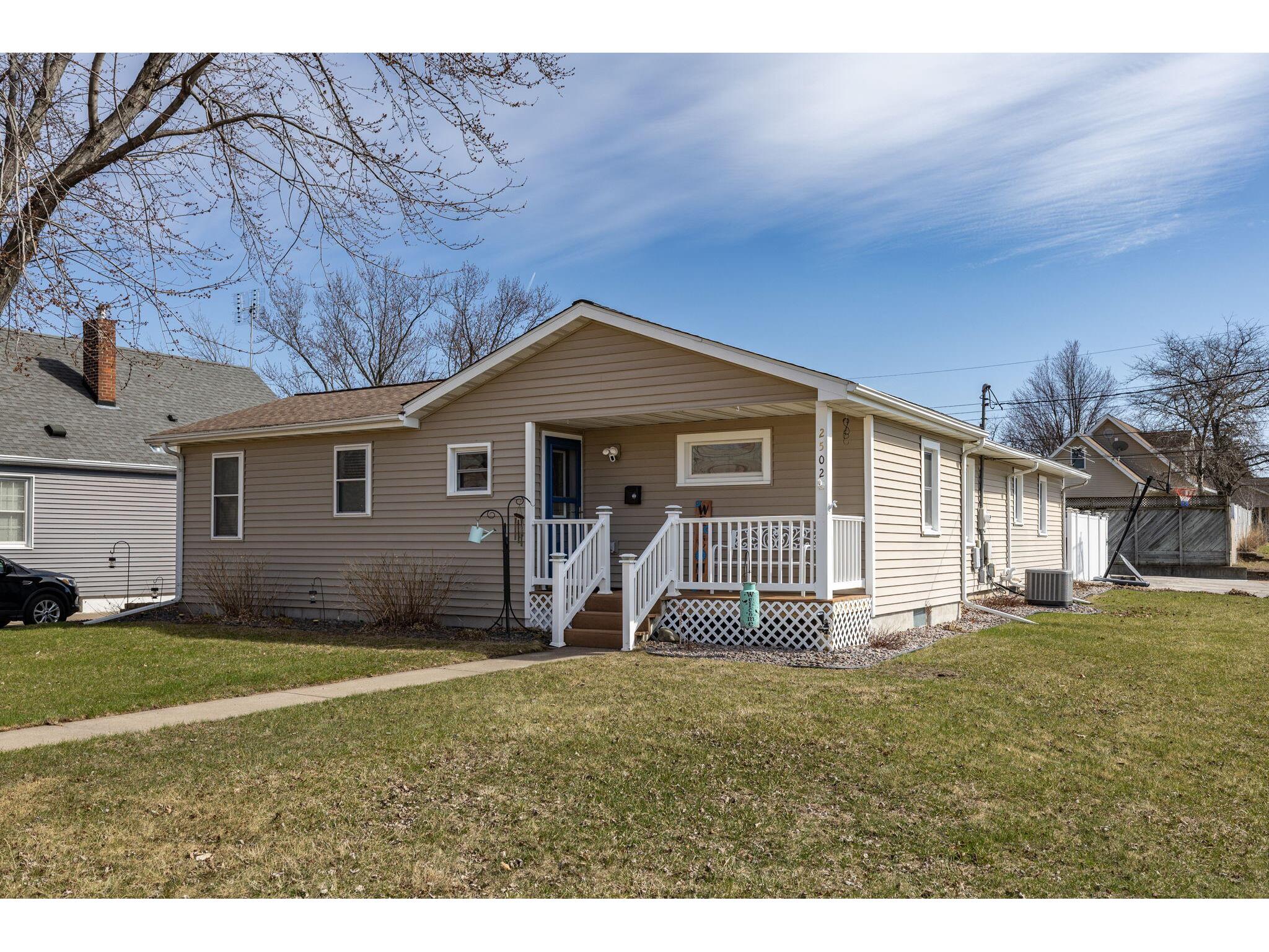 2502 Travis La Crosse WI 54601 1913157 image1