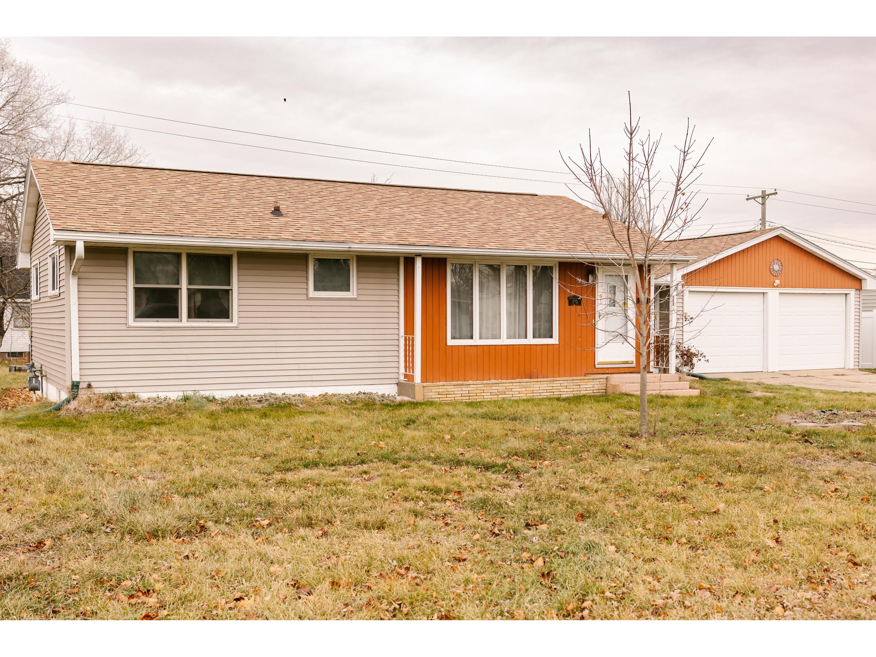 2508 1st Campbell WI 54603 1860301 image1