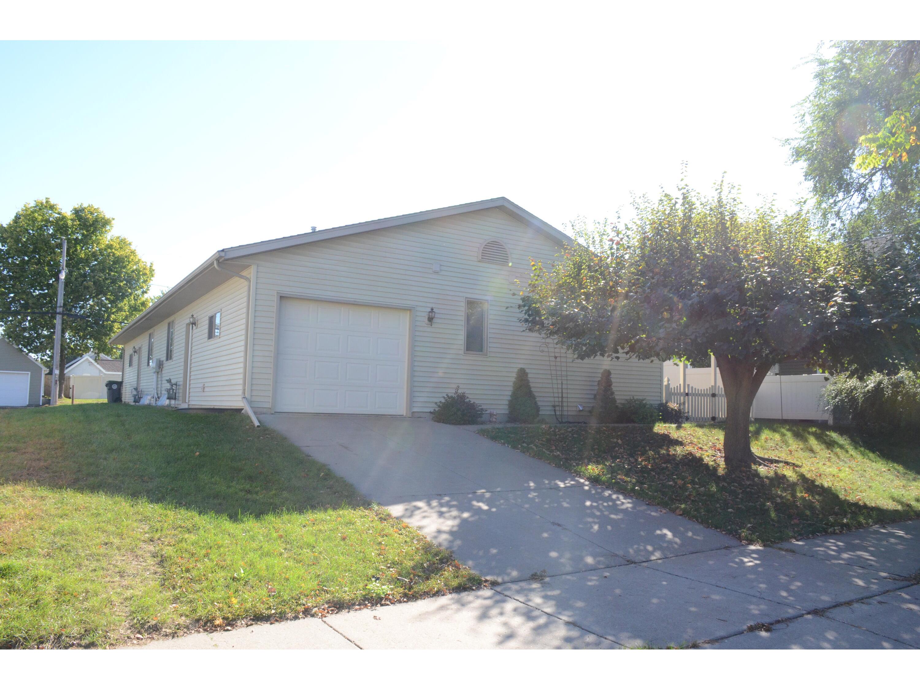 2509 14th #2511 La Crosse WI 54601 1938304 image1