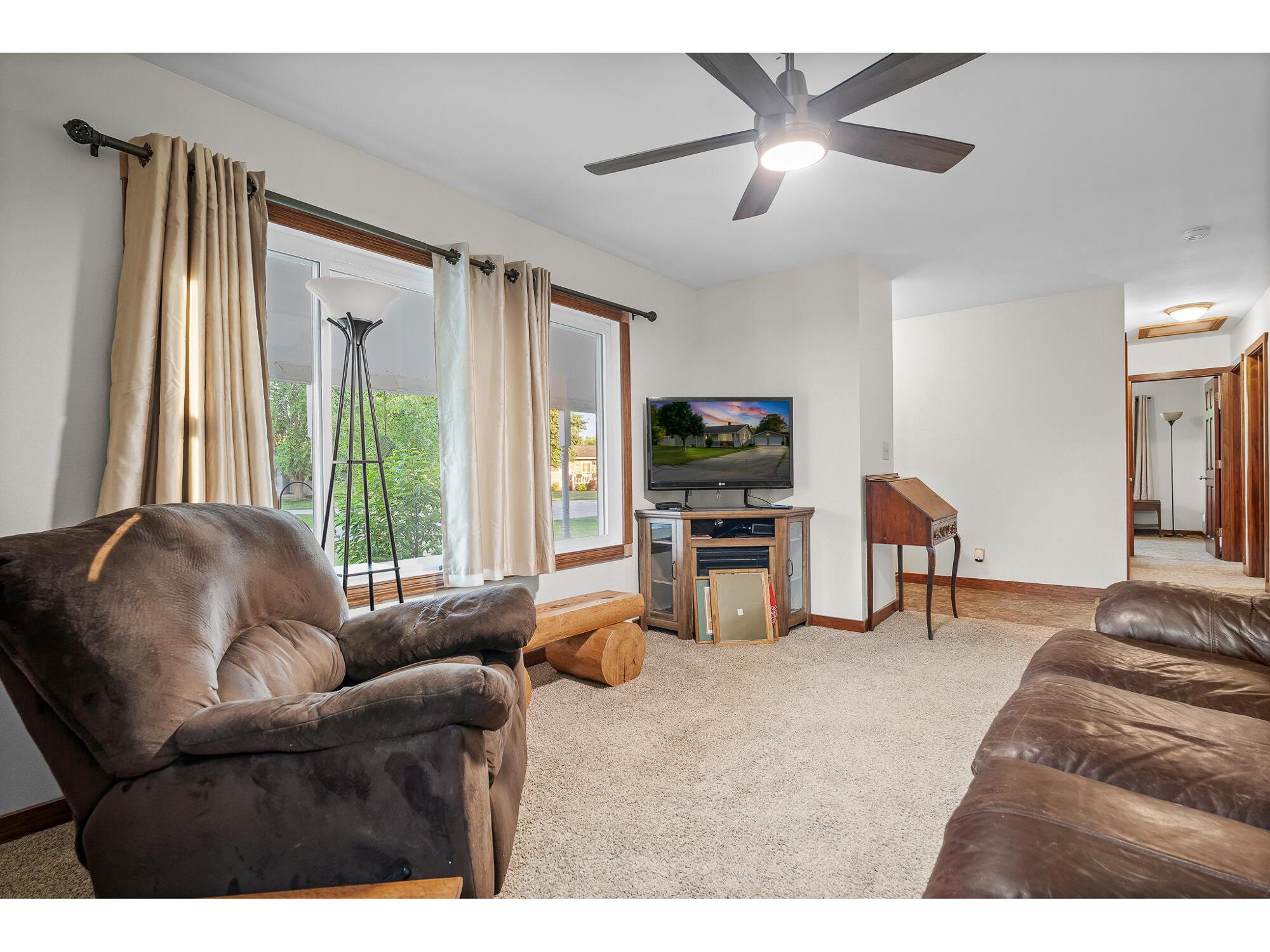 2509 Western Campbell WI 54603 1965057 image10