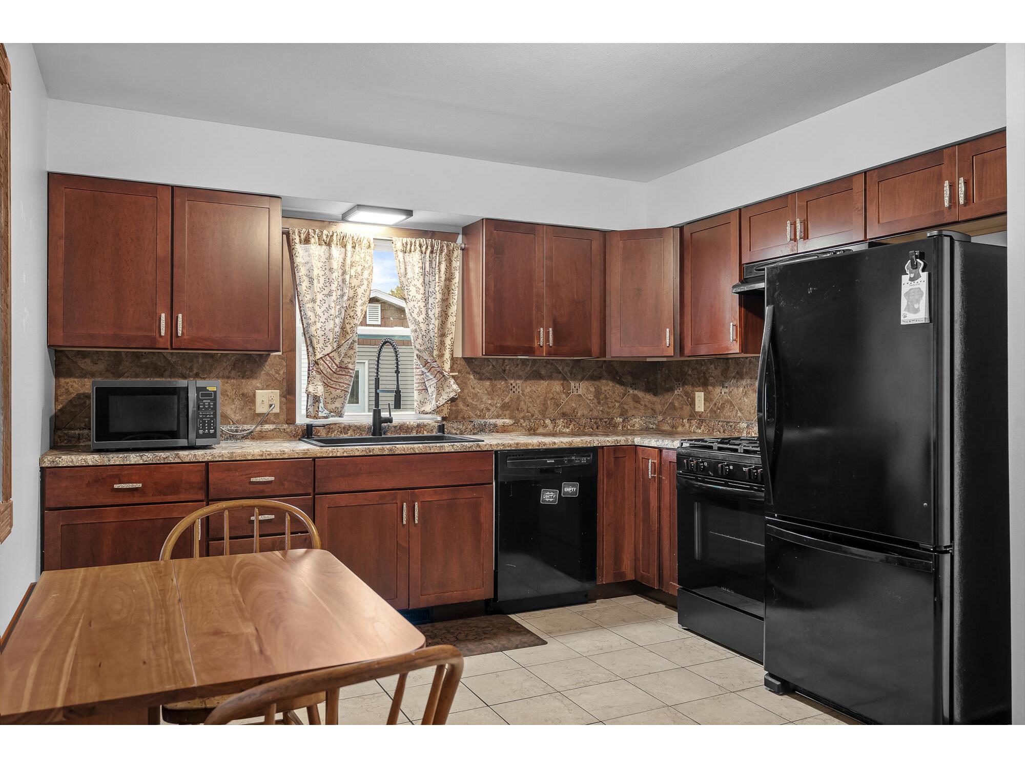 2509 Western Campbell WI 54603 1965057 image13