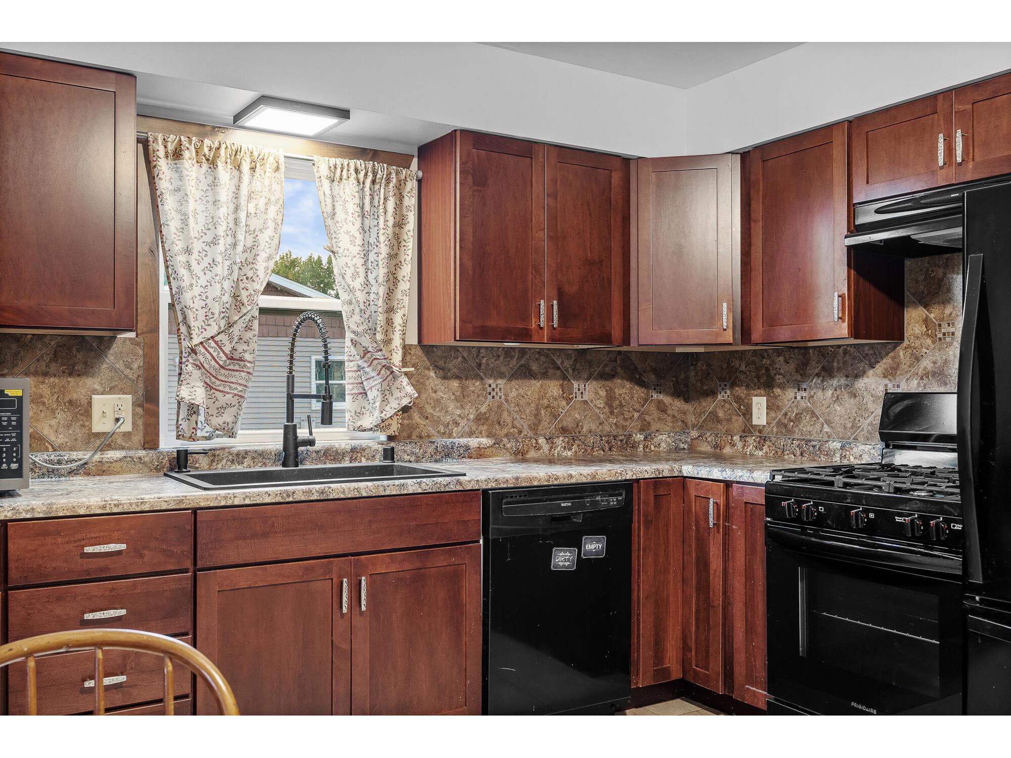 2509 Western Campbell WI 54603 1965057 image15