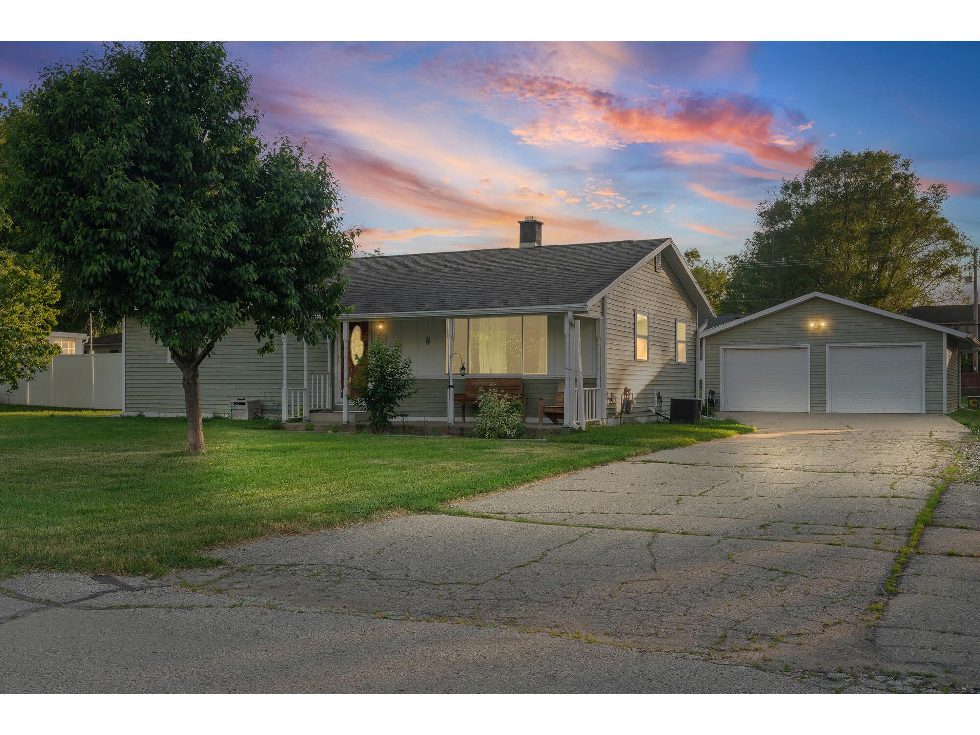 2509 Western Campbell WI 54603 1965057 image2