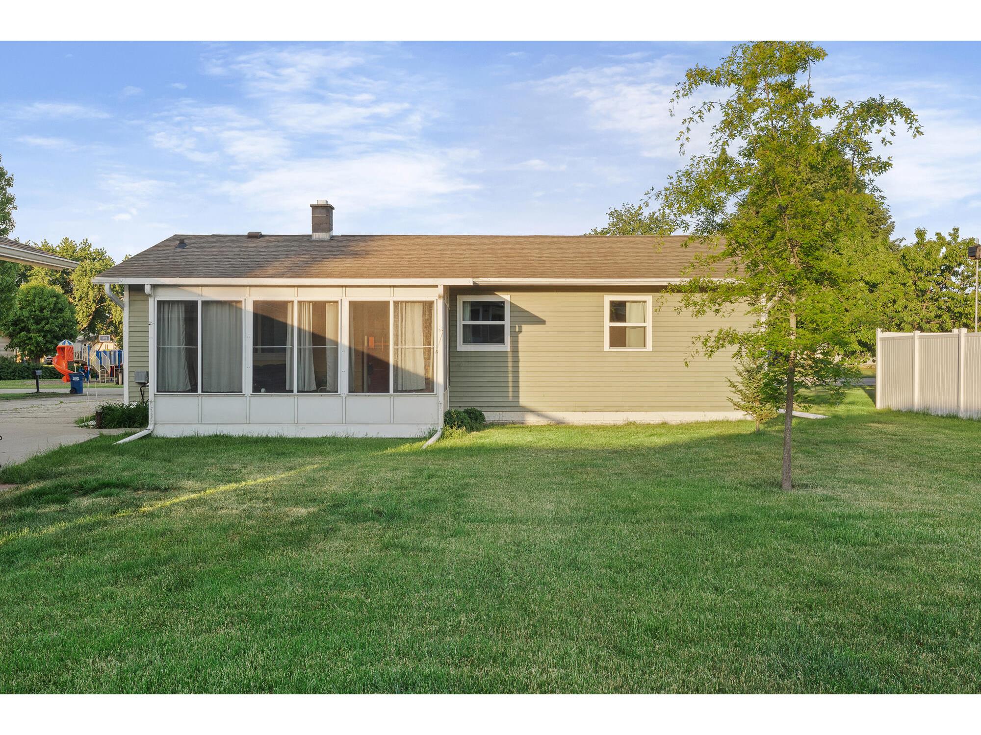 2509 Western Campbell WI 54603 1965057 image29