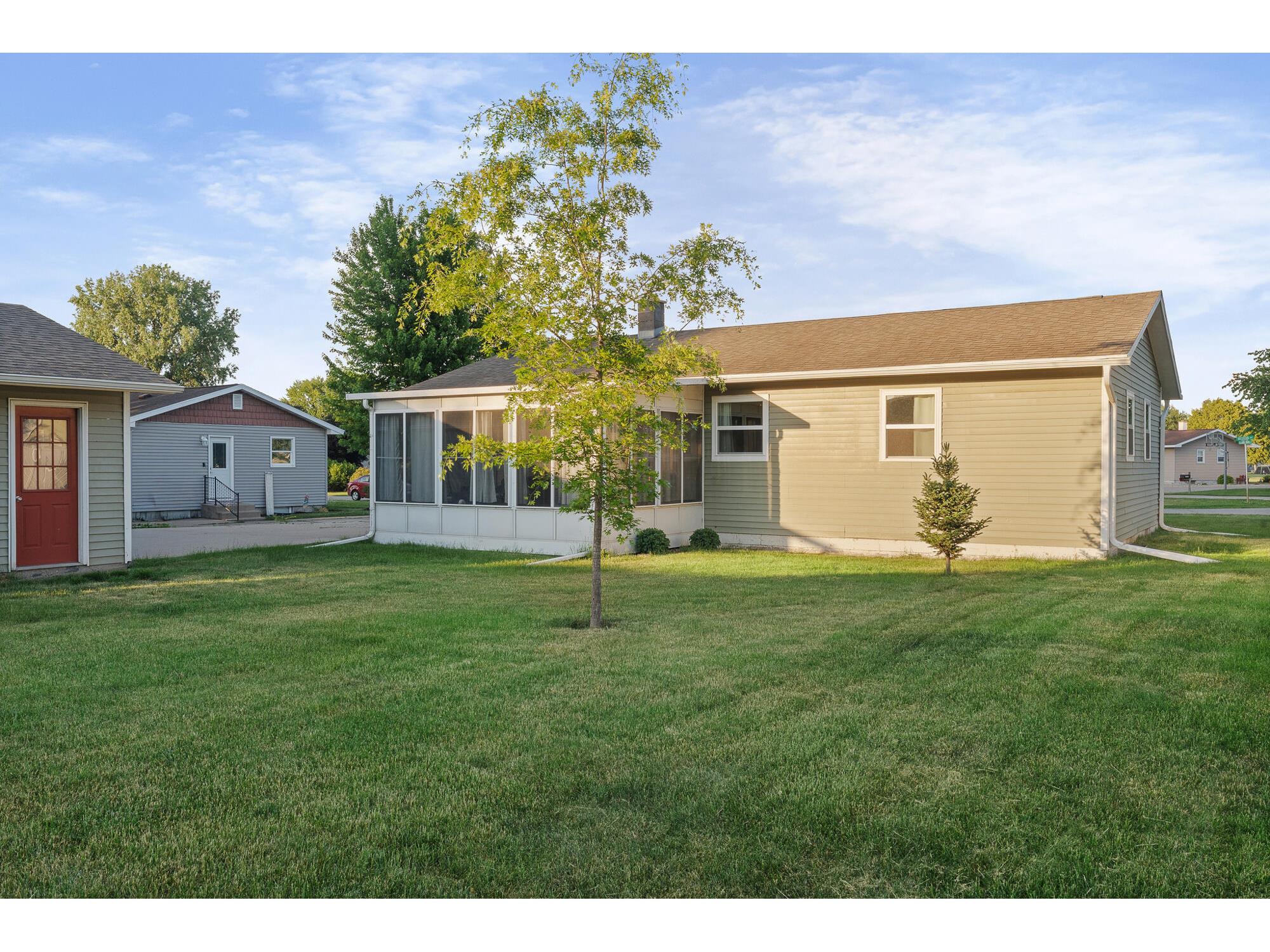 2509 Western Campbell WI 54603 1965057 image30