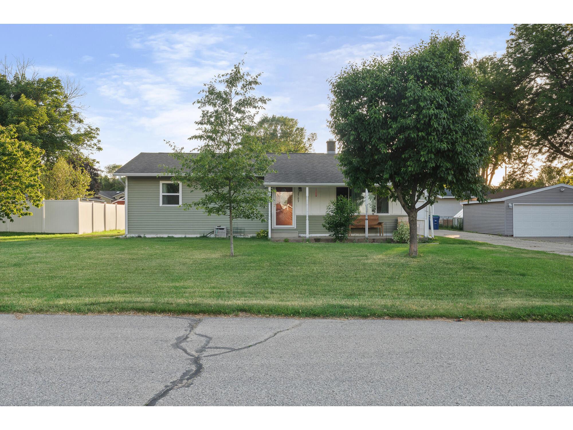 2509 Western Campbell WI 54603 1965057 image4