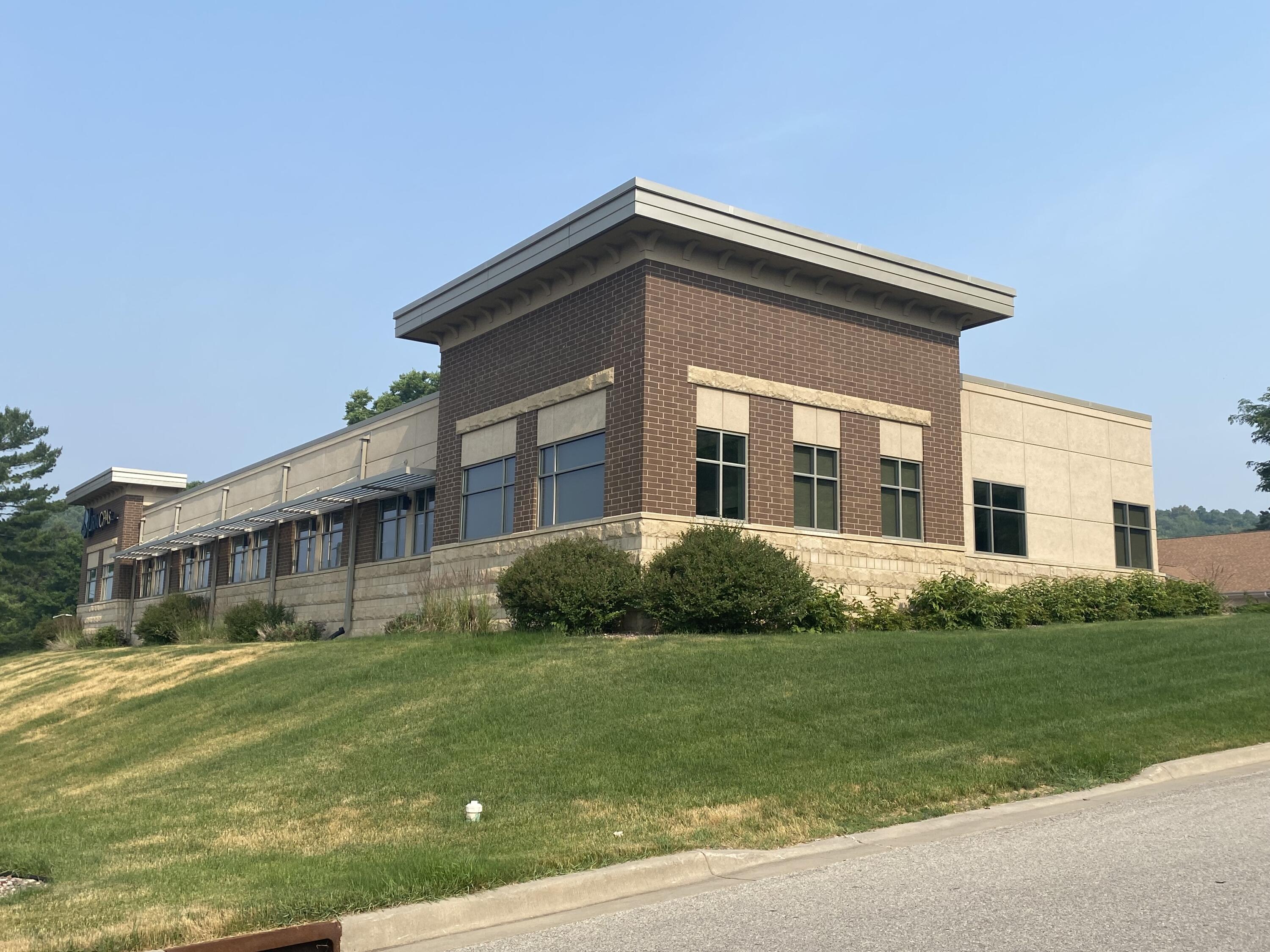 2511 Main #102 Onalaska WI 54650 1840100 image1