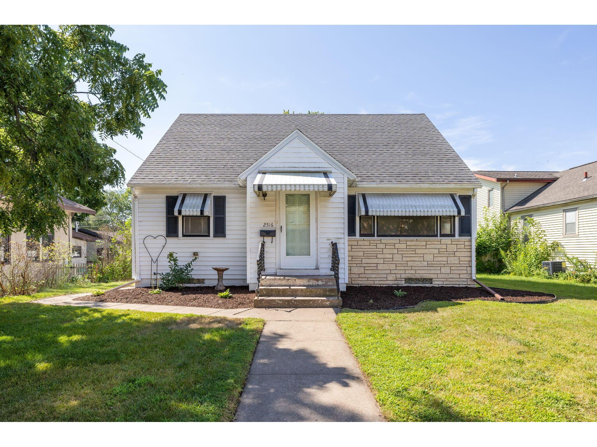 2516 Travis La Crosse WI 54601 1886864 image1