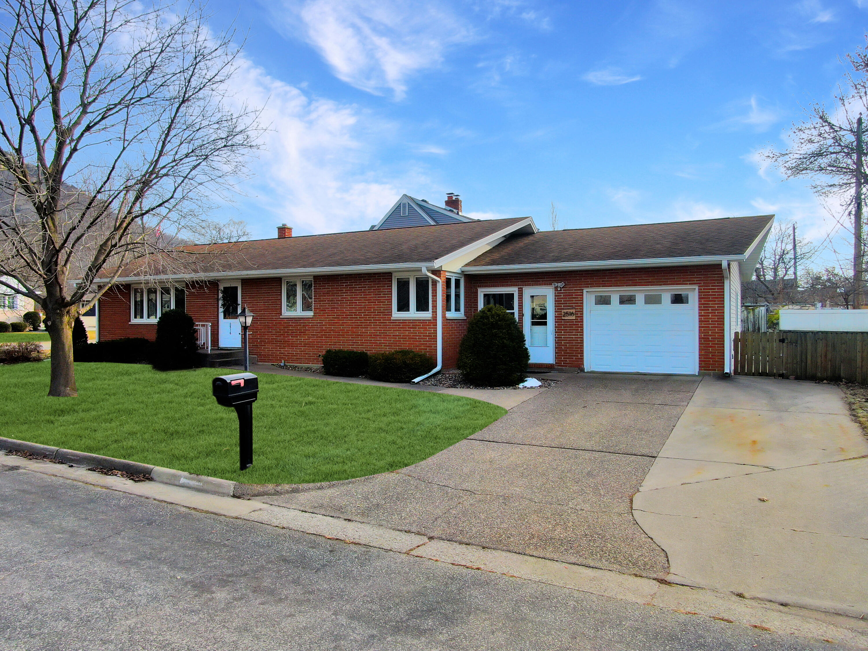 2516 Vine La Crosse WI 54601 1903653 image1