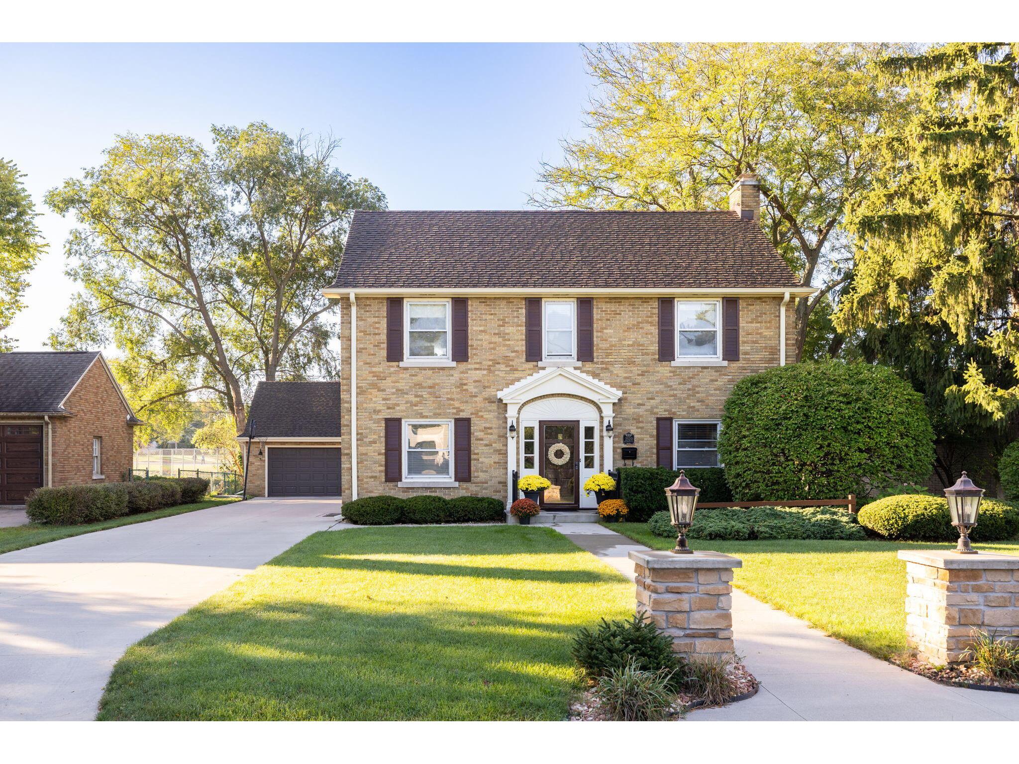 2520 Edgewood La Crosse WI 54601 1938544 image1