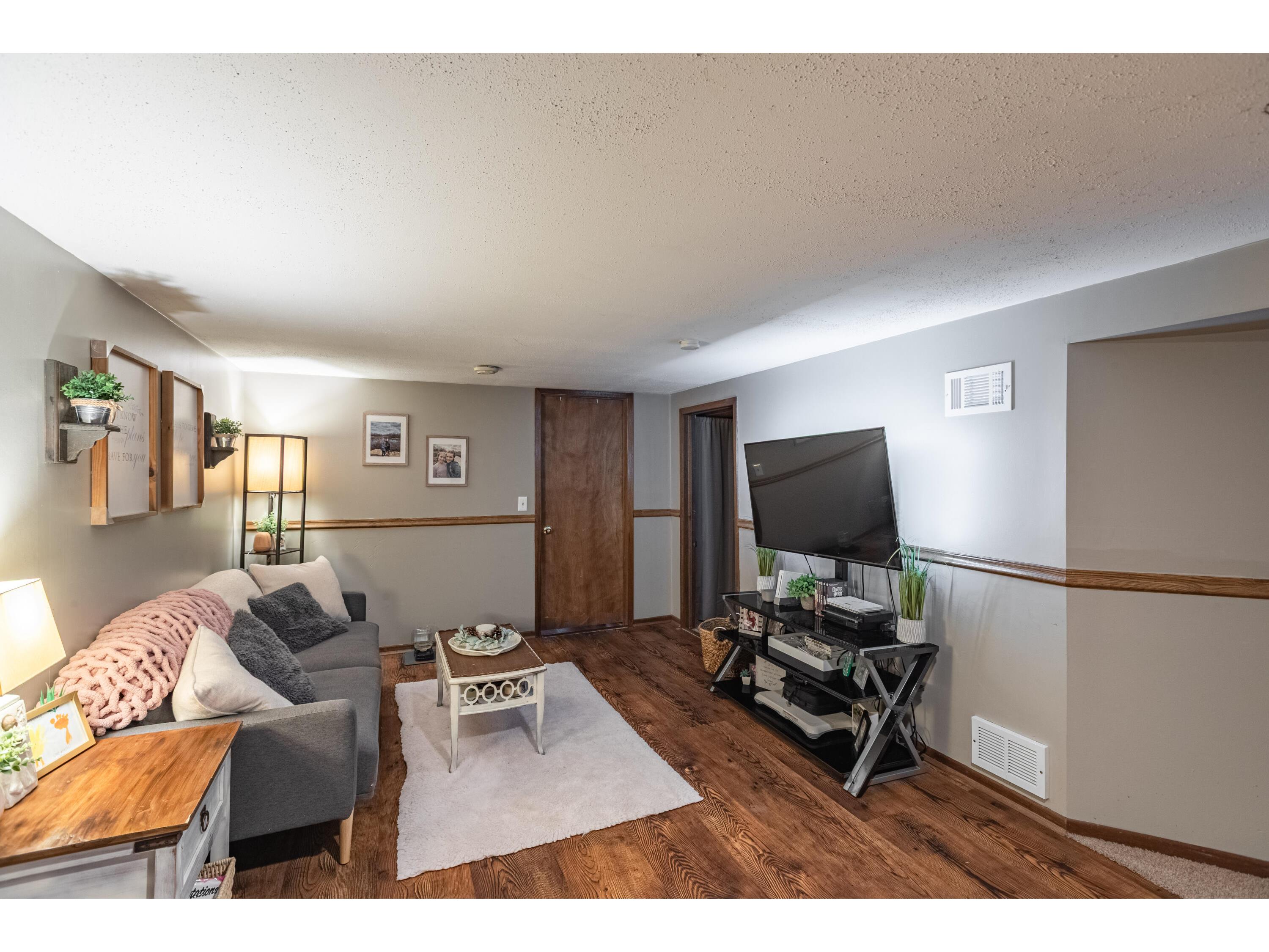 2524 2nd Campbell WI 54603 1969049 image15