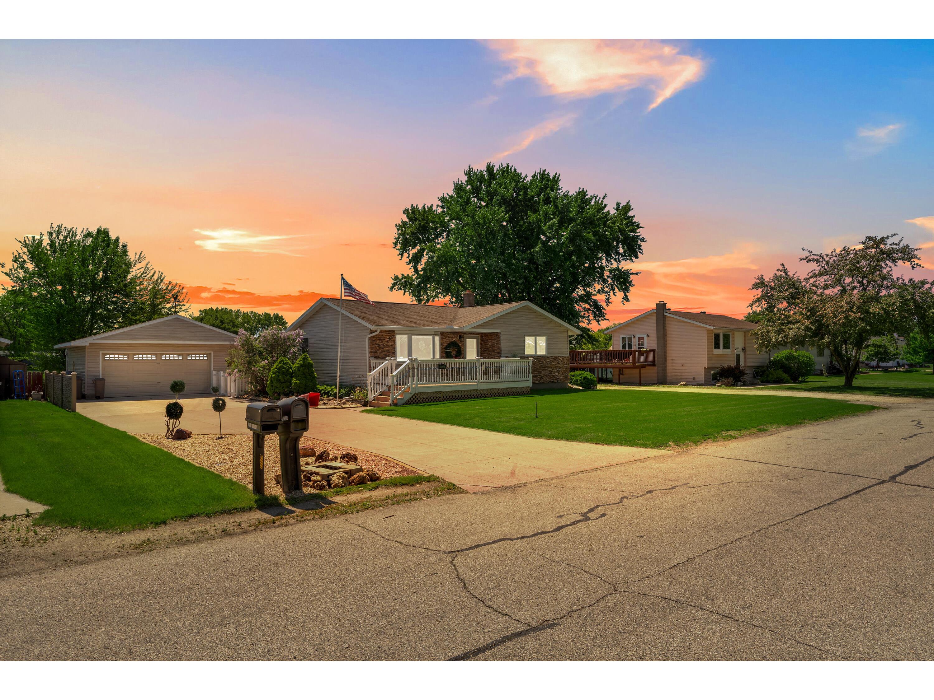 2524 Island Park Campbell WI 54603 1875827 image1