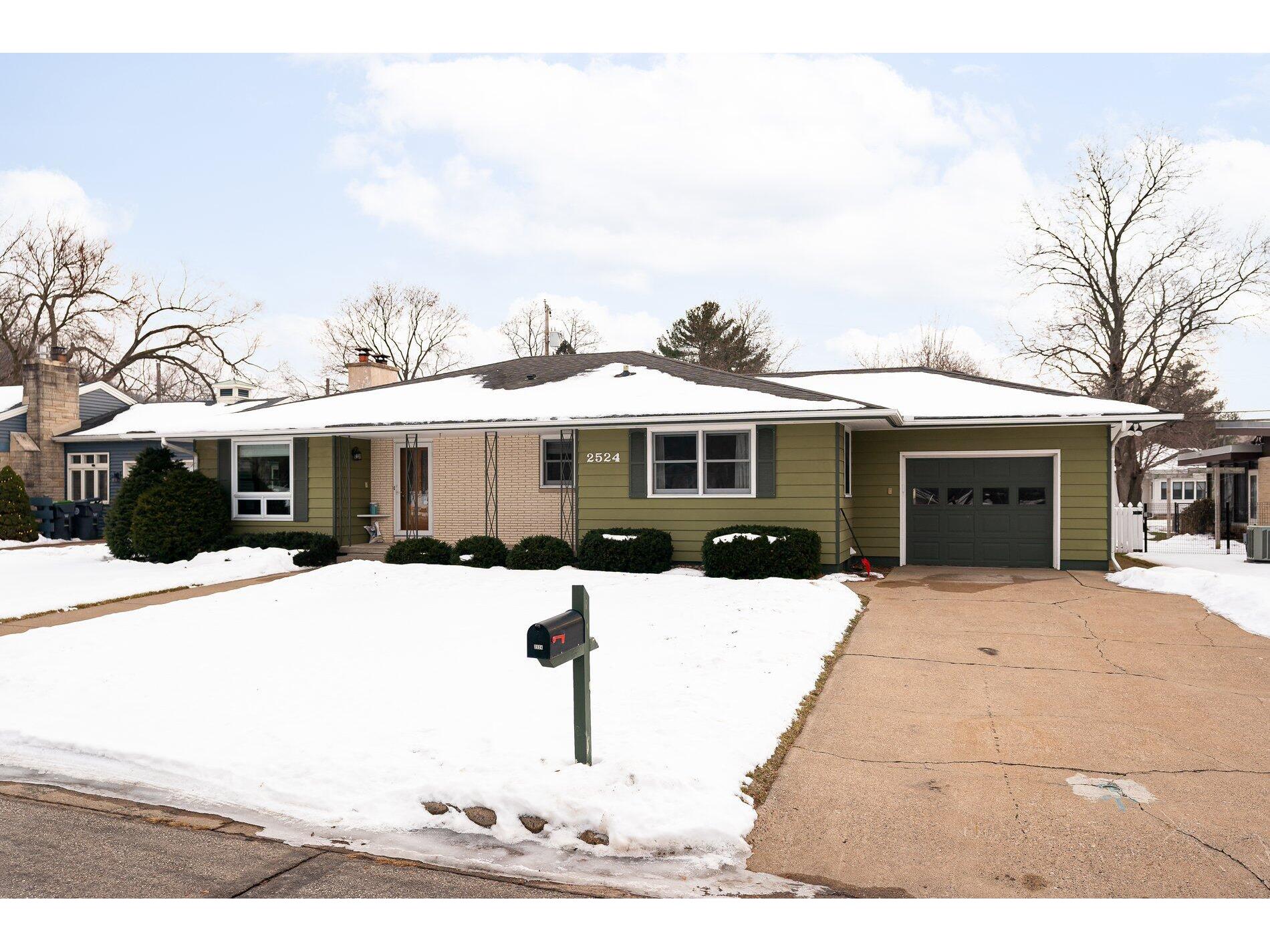 2524 Zephyr Cir La Crosse WI 54601 1821712 image1