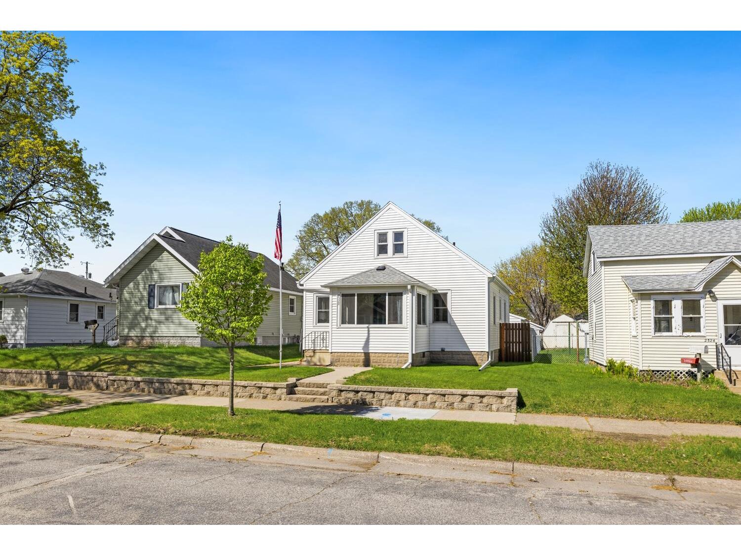 2528 17TH La Crosse WI 54601 1959393 image2