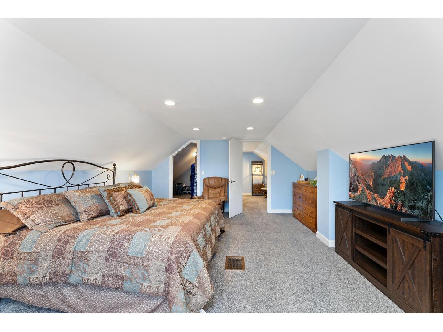 2528 17TH La Crosse WI 54601 1959393 image21