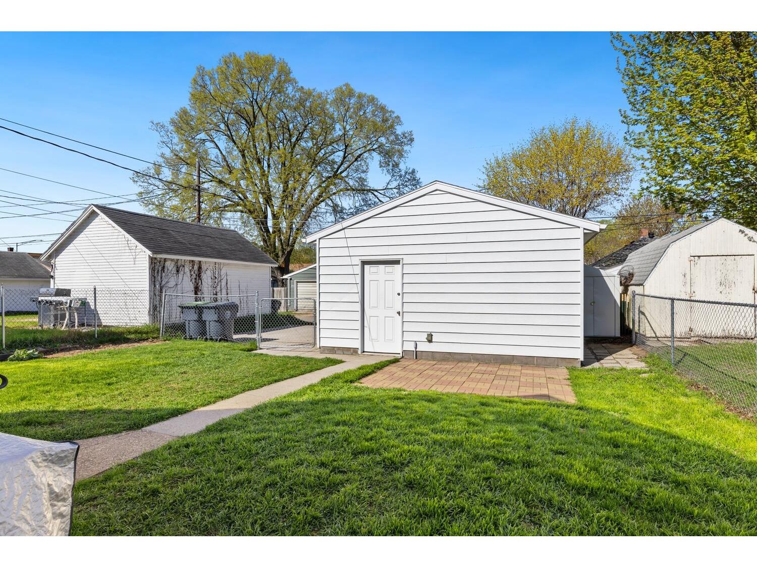 2528 17TH La Crosse WI 54601 1959393 image26