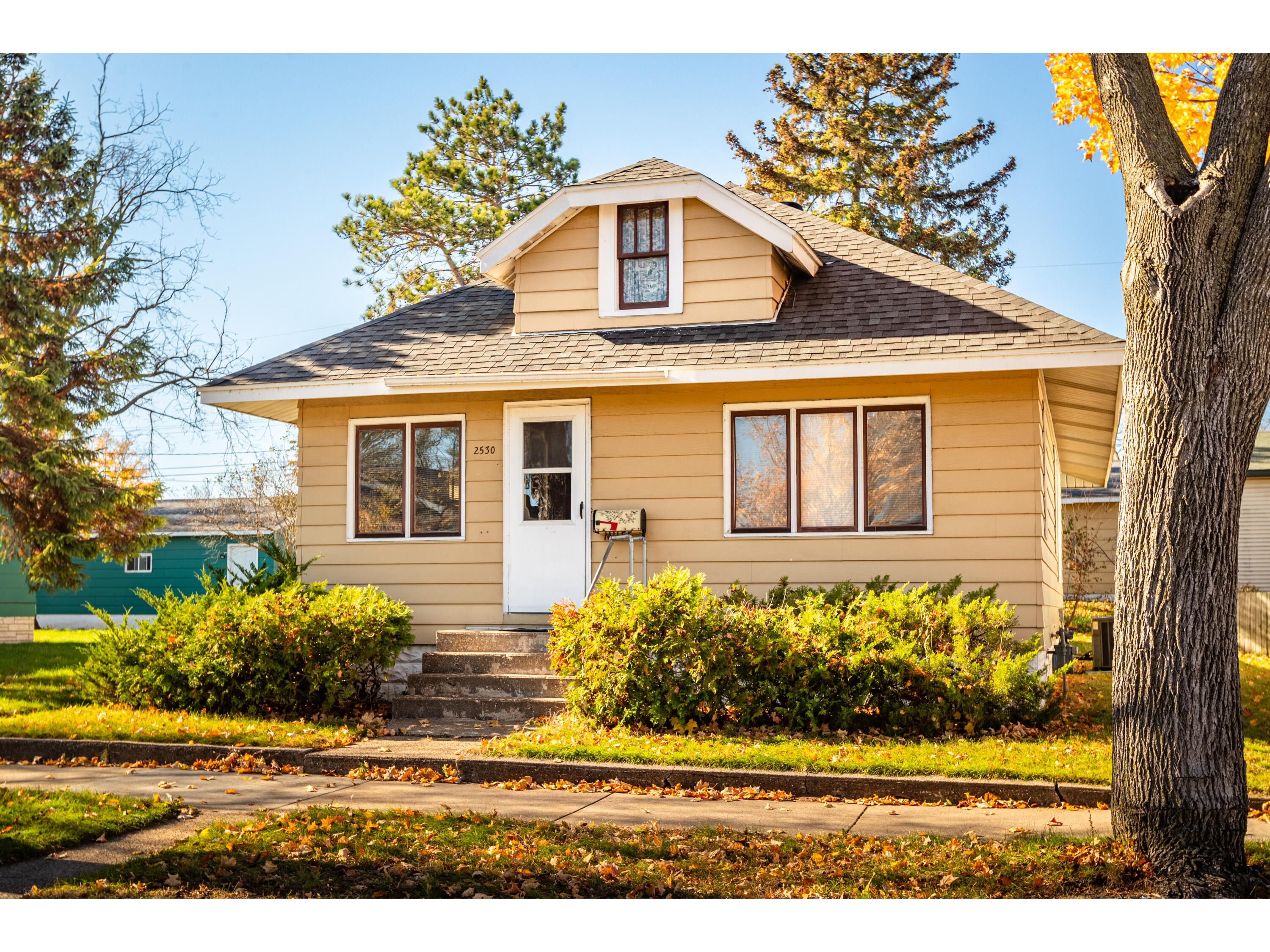 2530 14th La Crosse WI 54601 1857189 image1