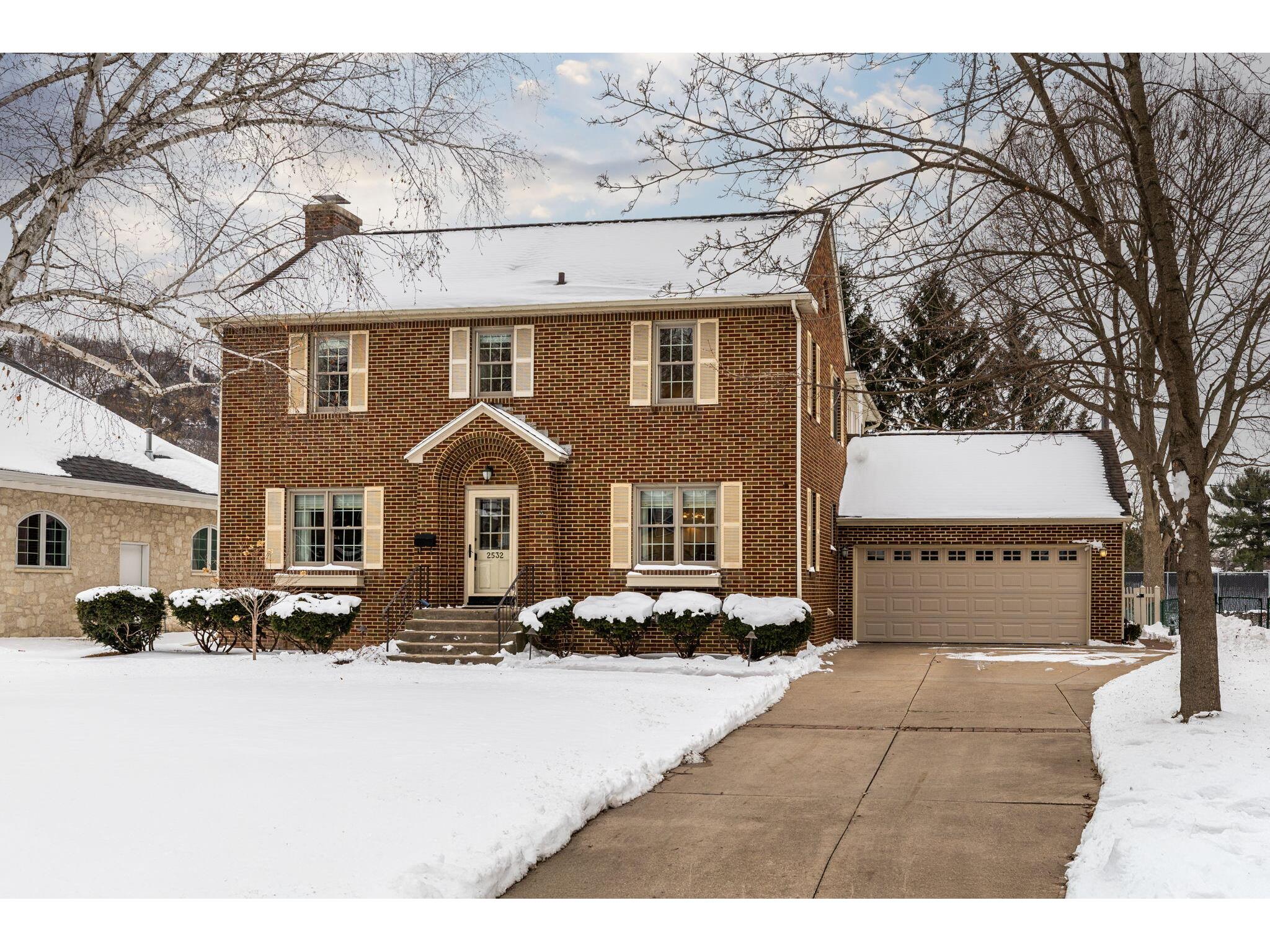 2532 Edgewood La Crosse WI 54601 1952082 image1