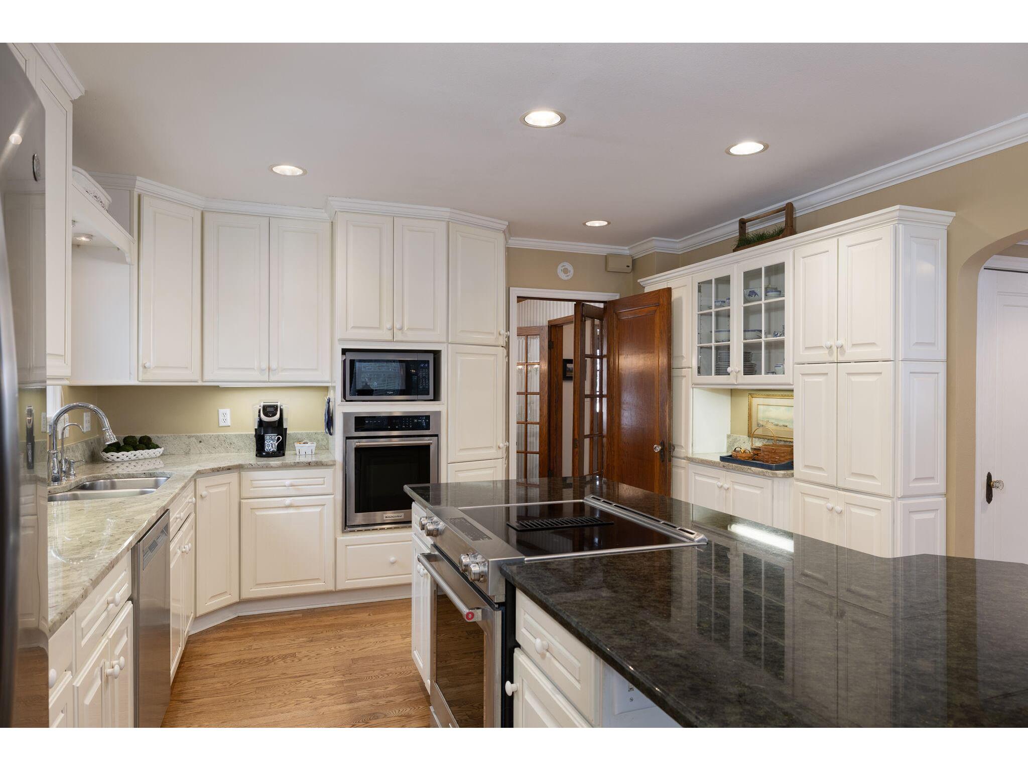 2532 Edgewood La Crosse WI 54601 1952082 image8