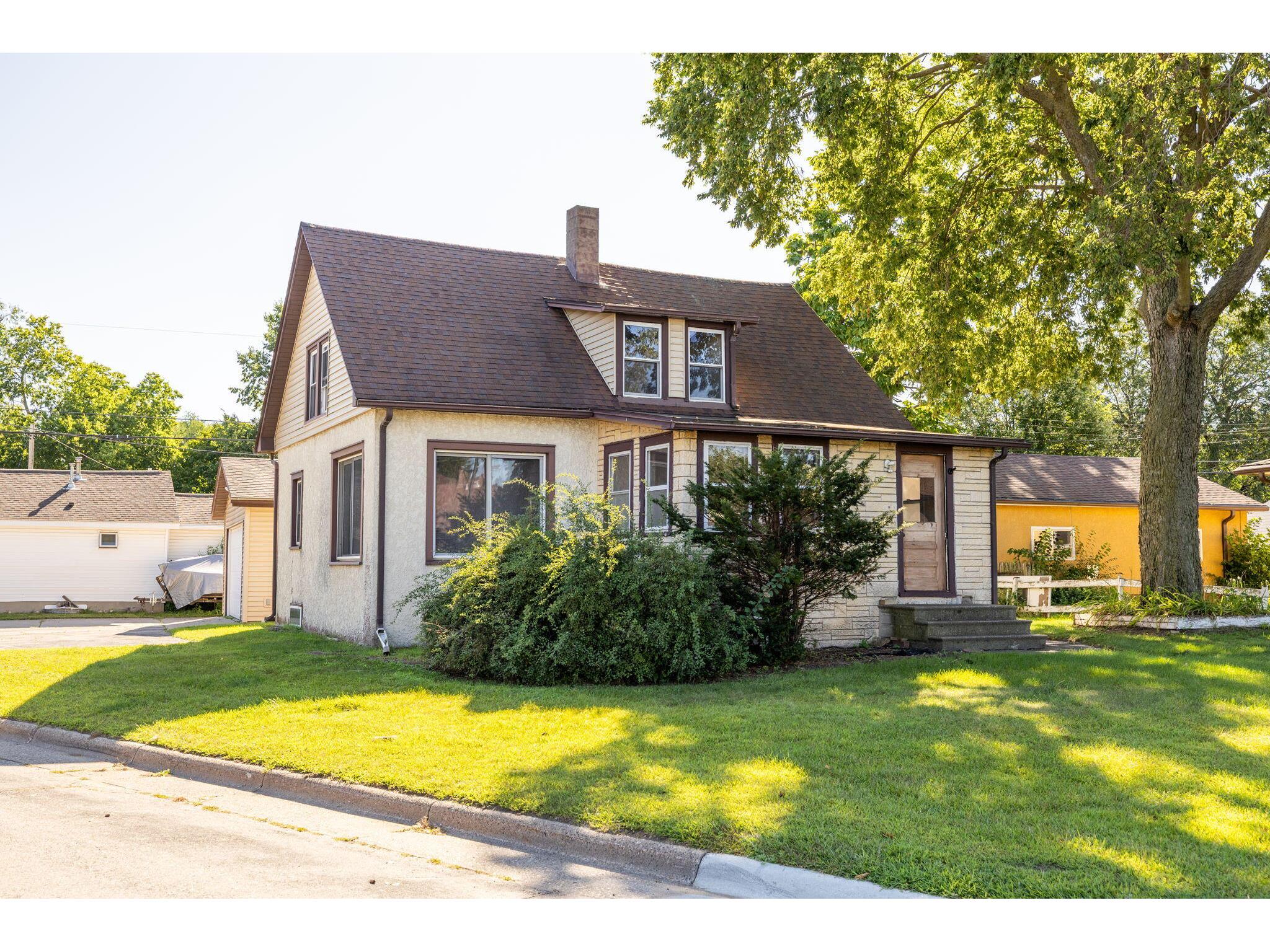 2534 Onalaska La Crosse WI 54603 1932615 image1