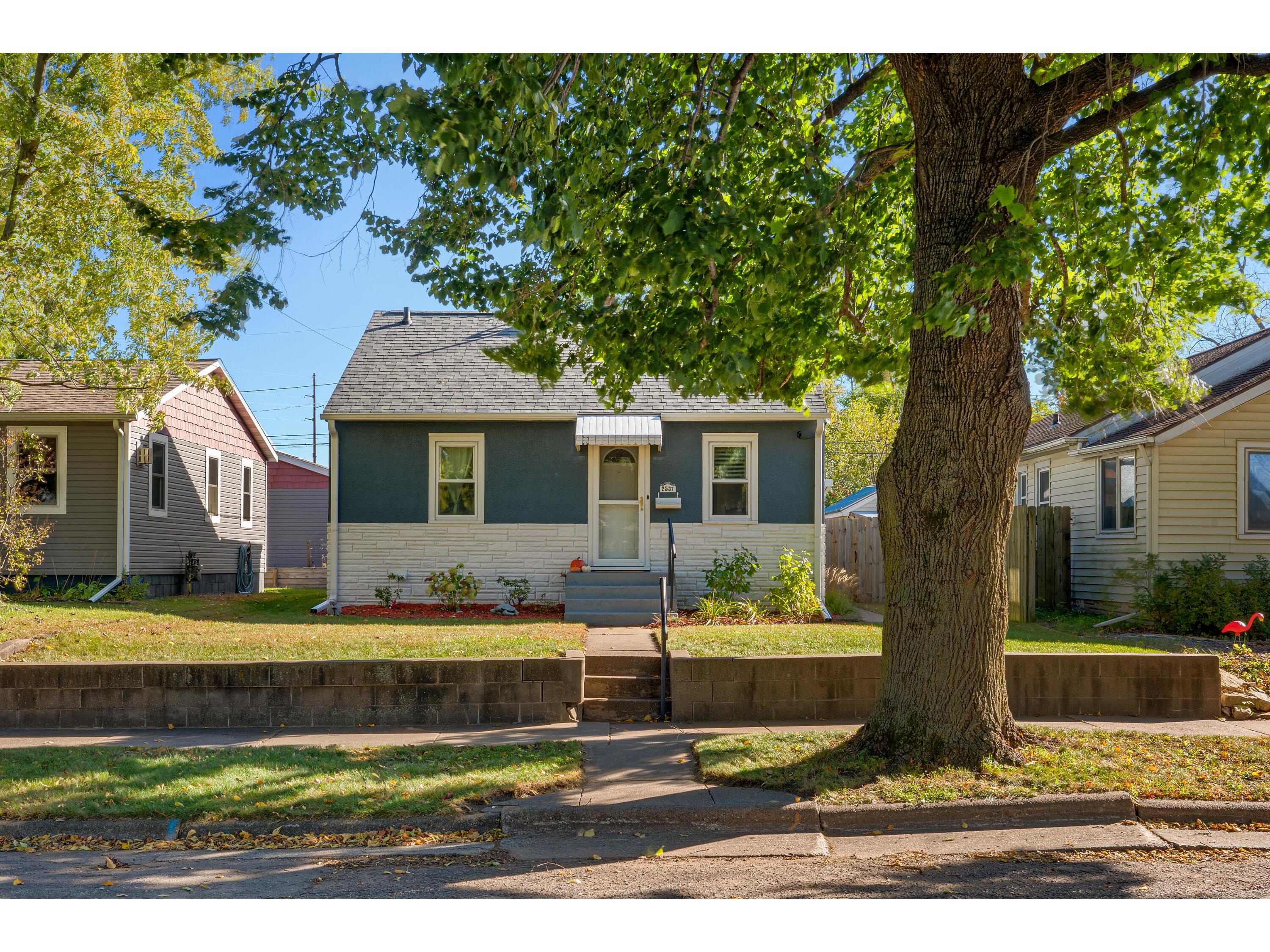 2537 17th La Crosse WI 54601 1940405 image1