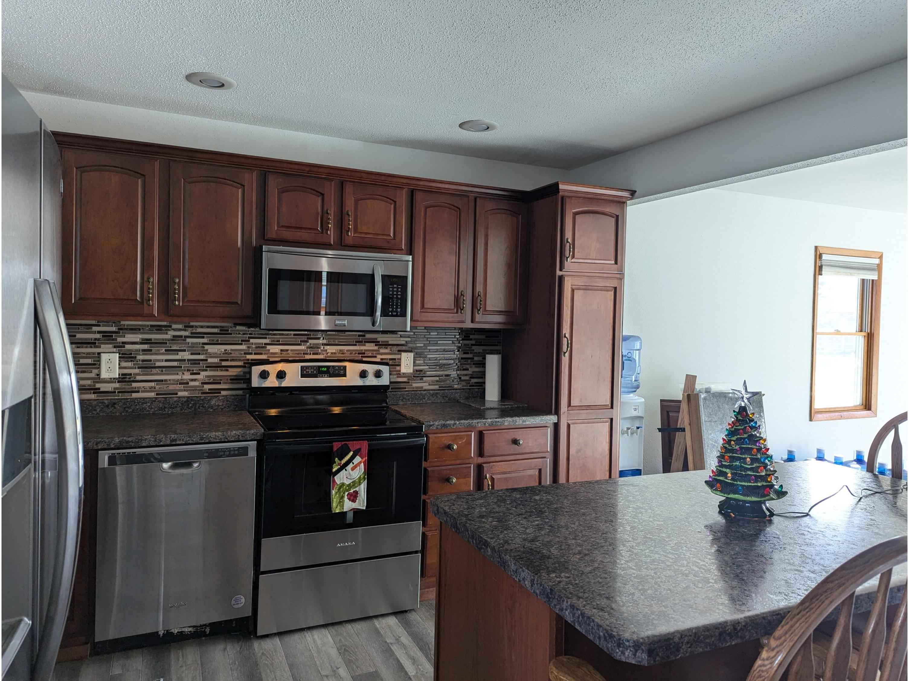 2544 Island Park Campbell WI 54603 1943781 image15