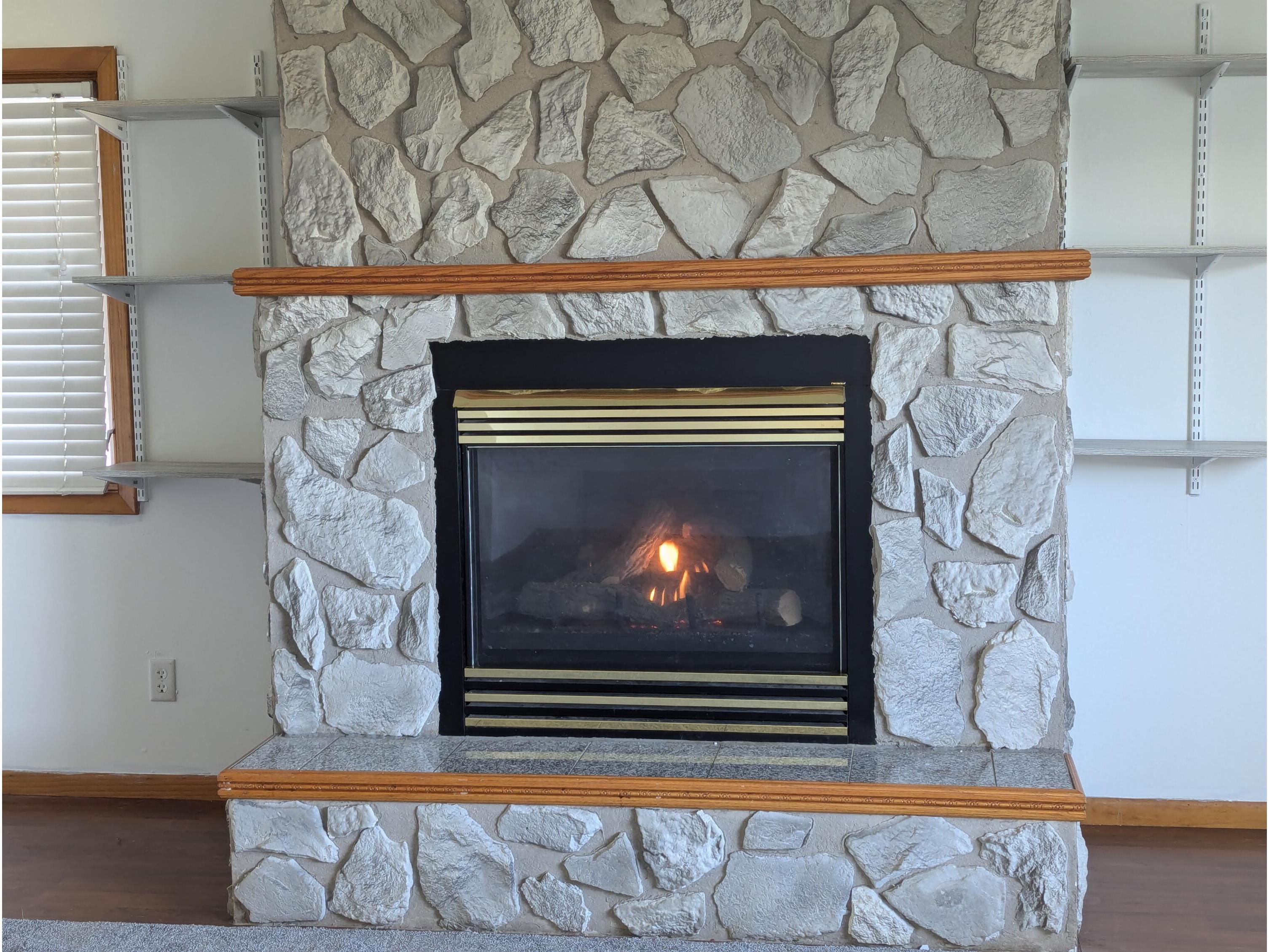 2544 Island Park Campbell WI 54603 1943781 image9