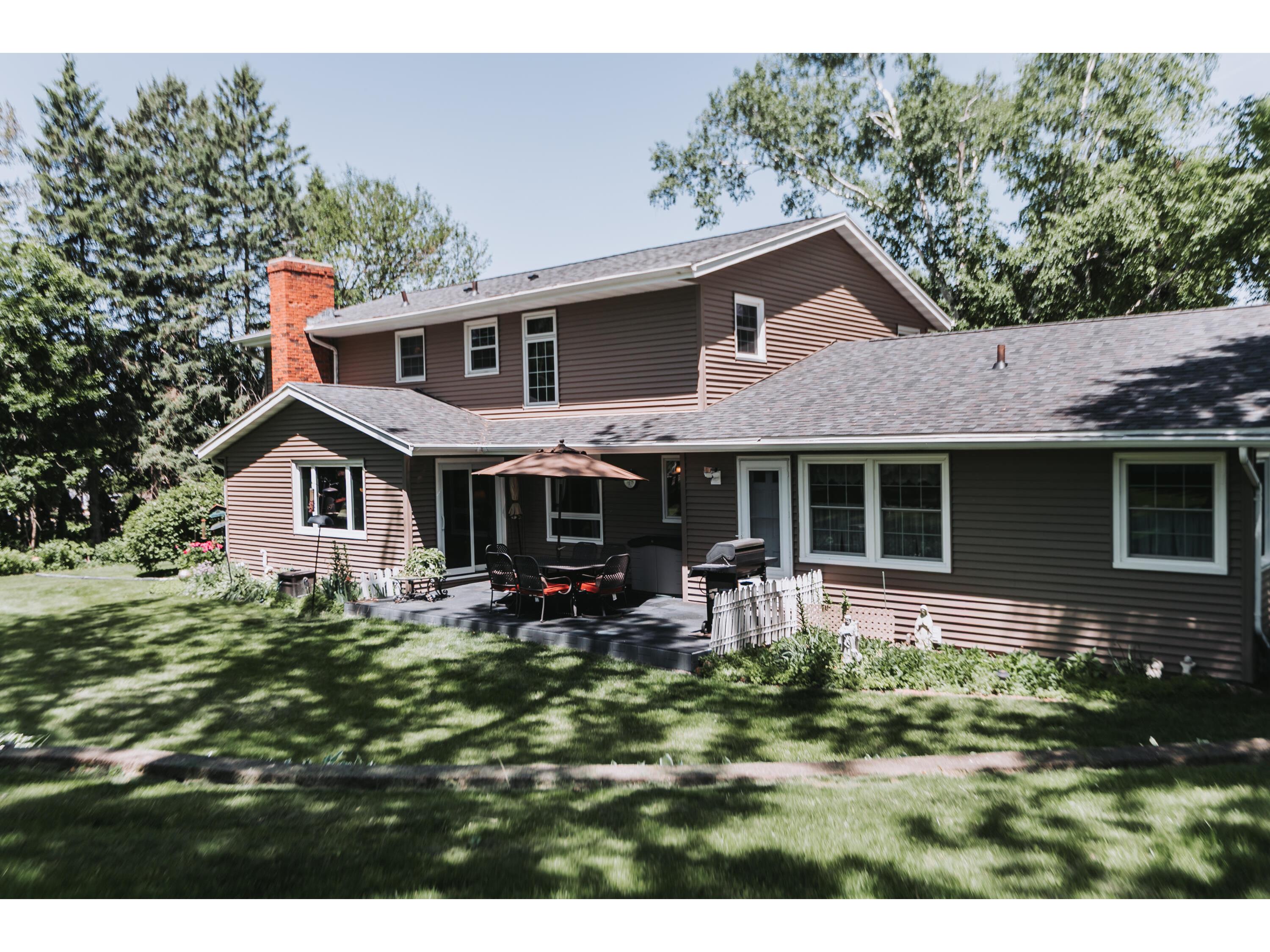 255 Brevity Columbus WI 53925 1965619 image47