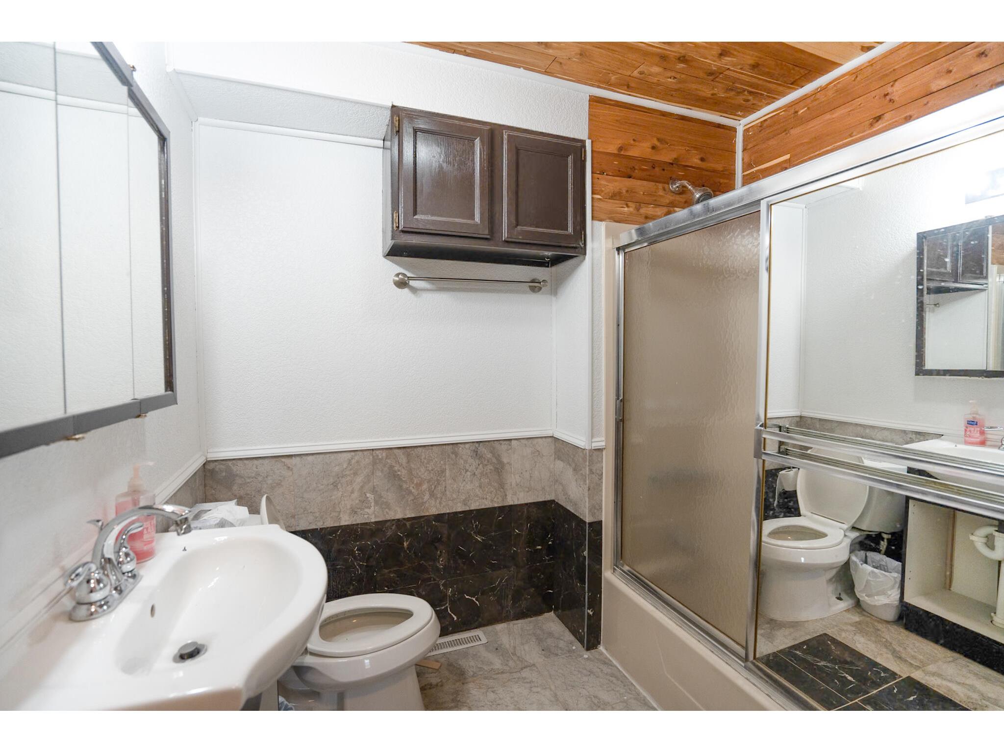255 N Water Black River Falls WI 54615 1958274 image15