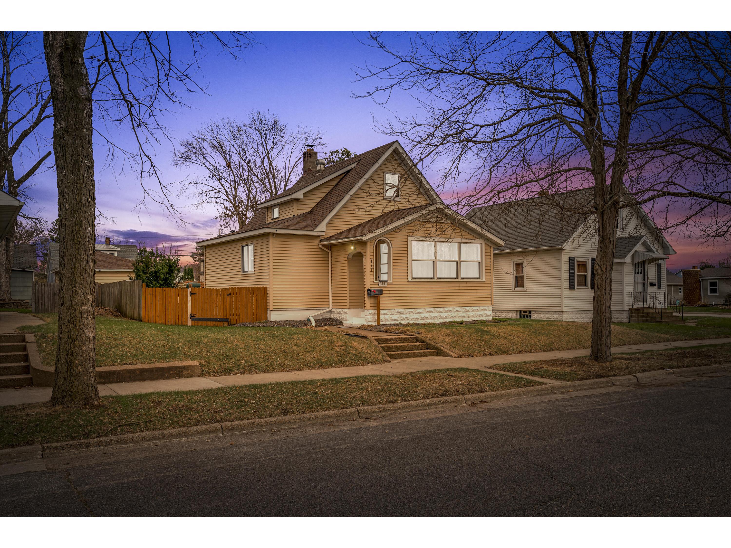 2551 14TH La Crosse WI 54601 1913813 image1