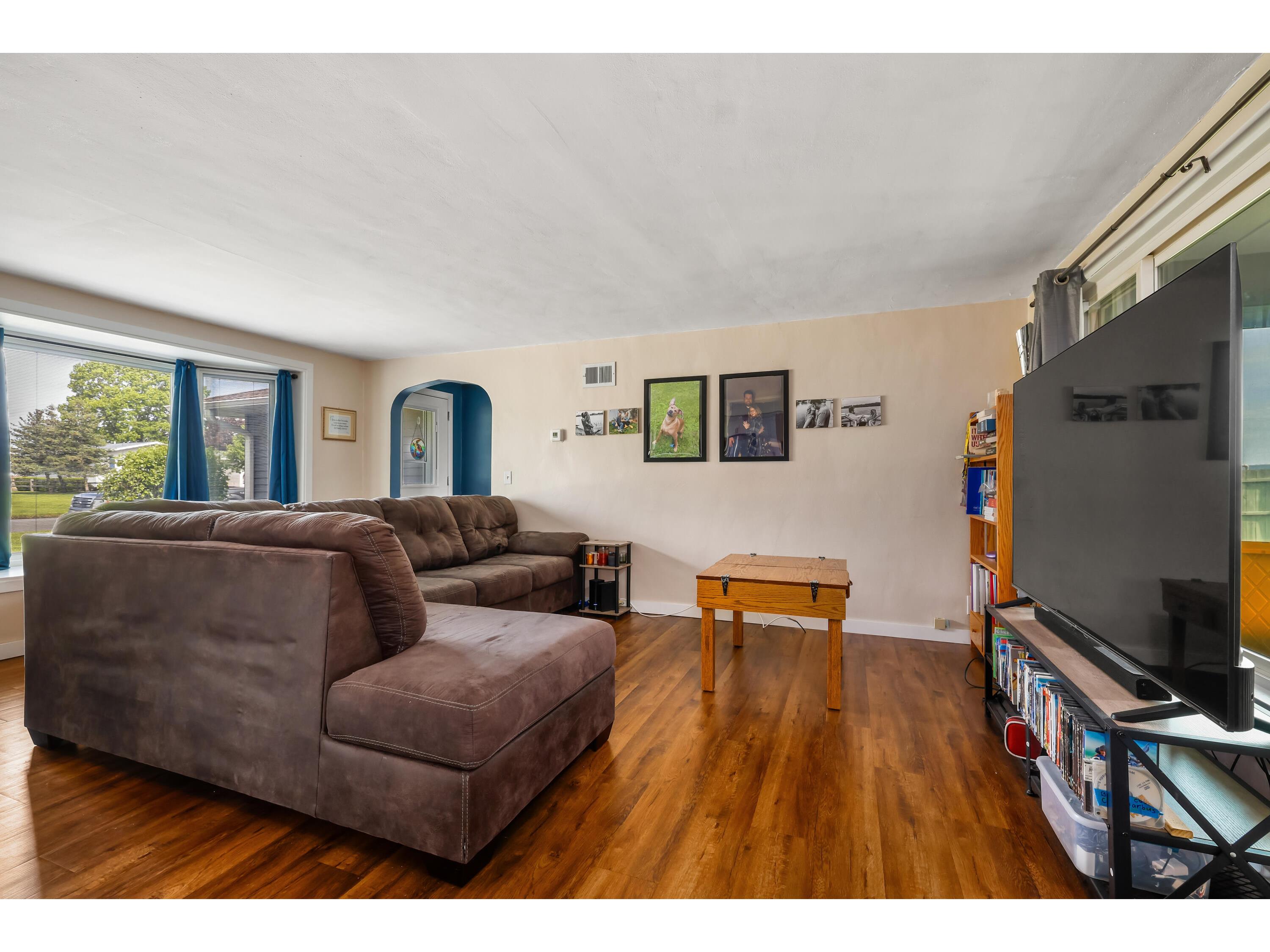2552 Bainbridge Campbell WI 54603 1963787 image3