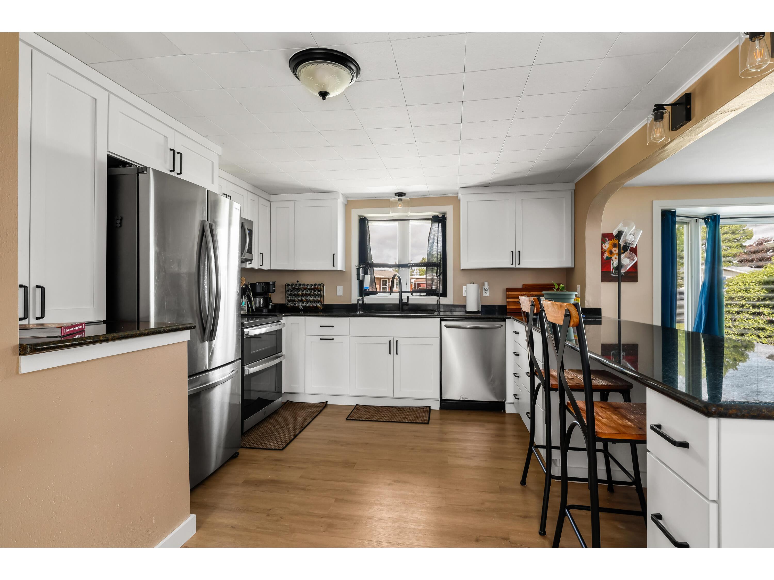2552 Bainbridge Campbell WI 54603 1963787 image6