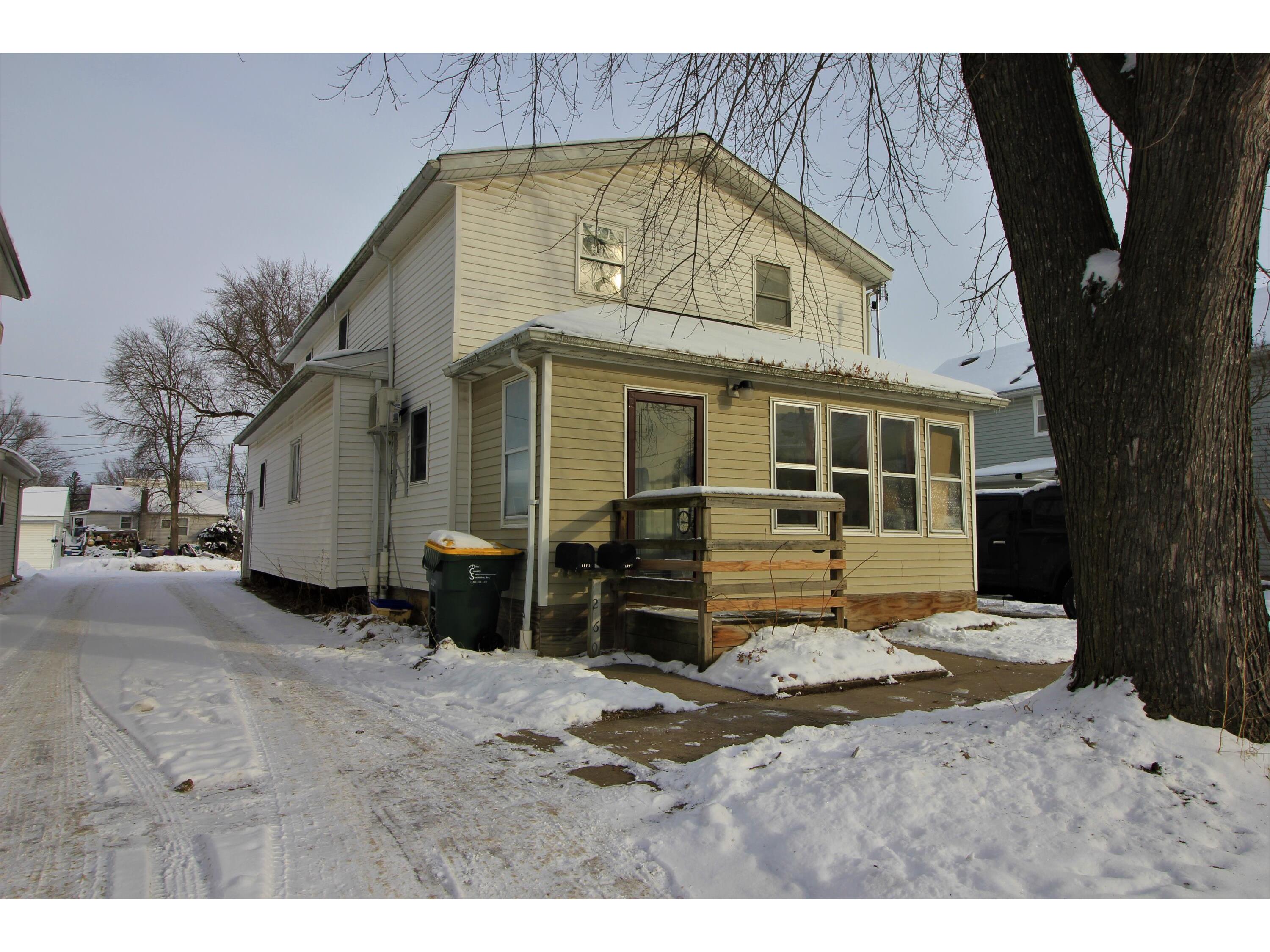 260 W 5th Richland Center WI 53581 1820891 image1