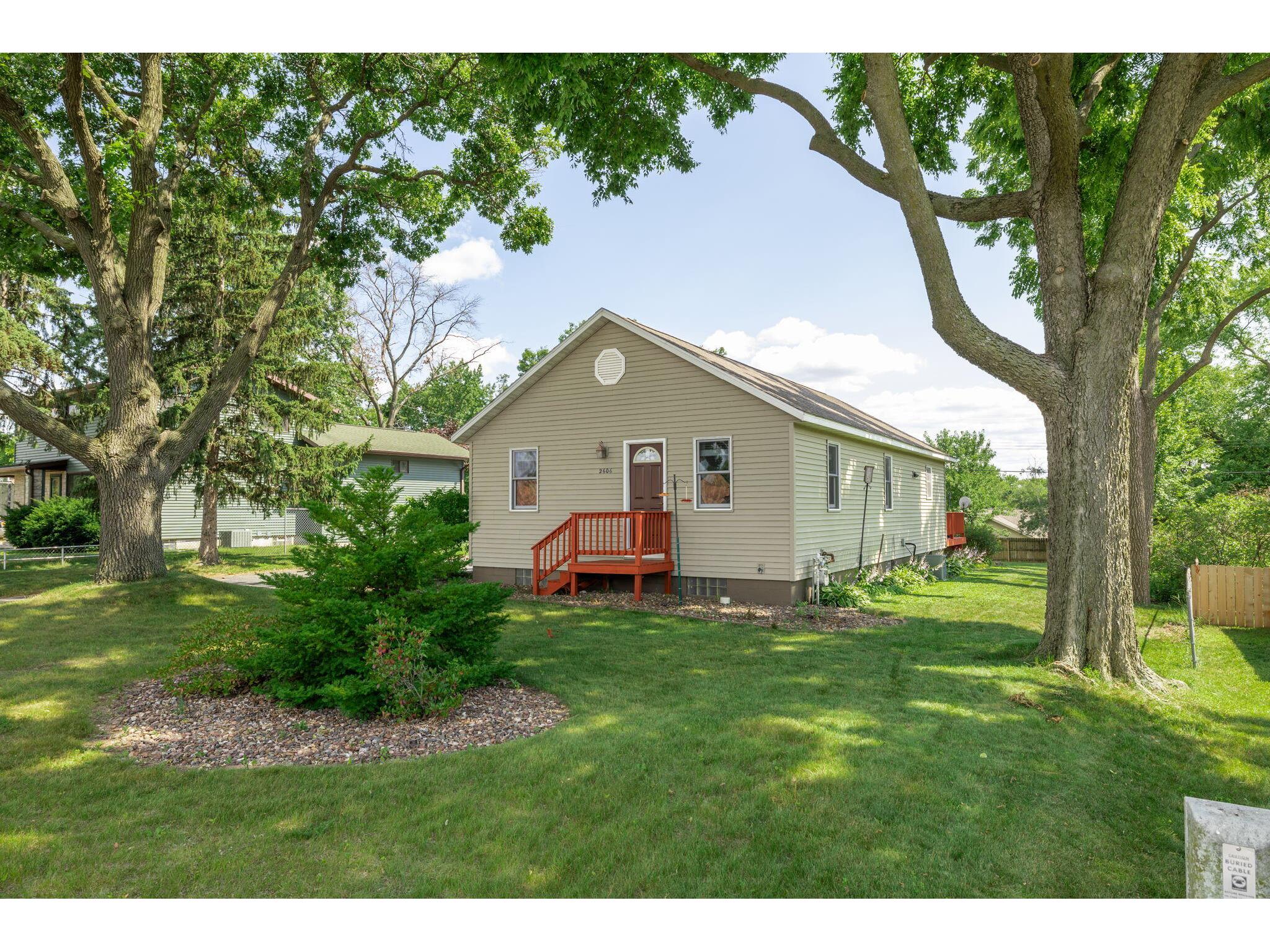 2606 Shelby La Crosse WI 54601 1842874 image1